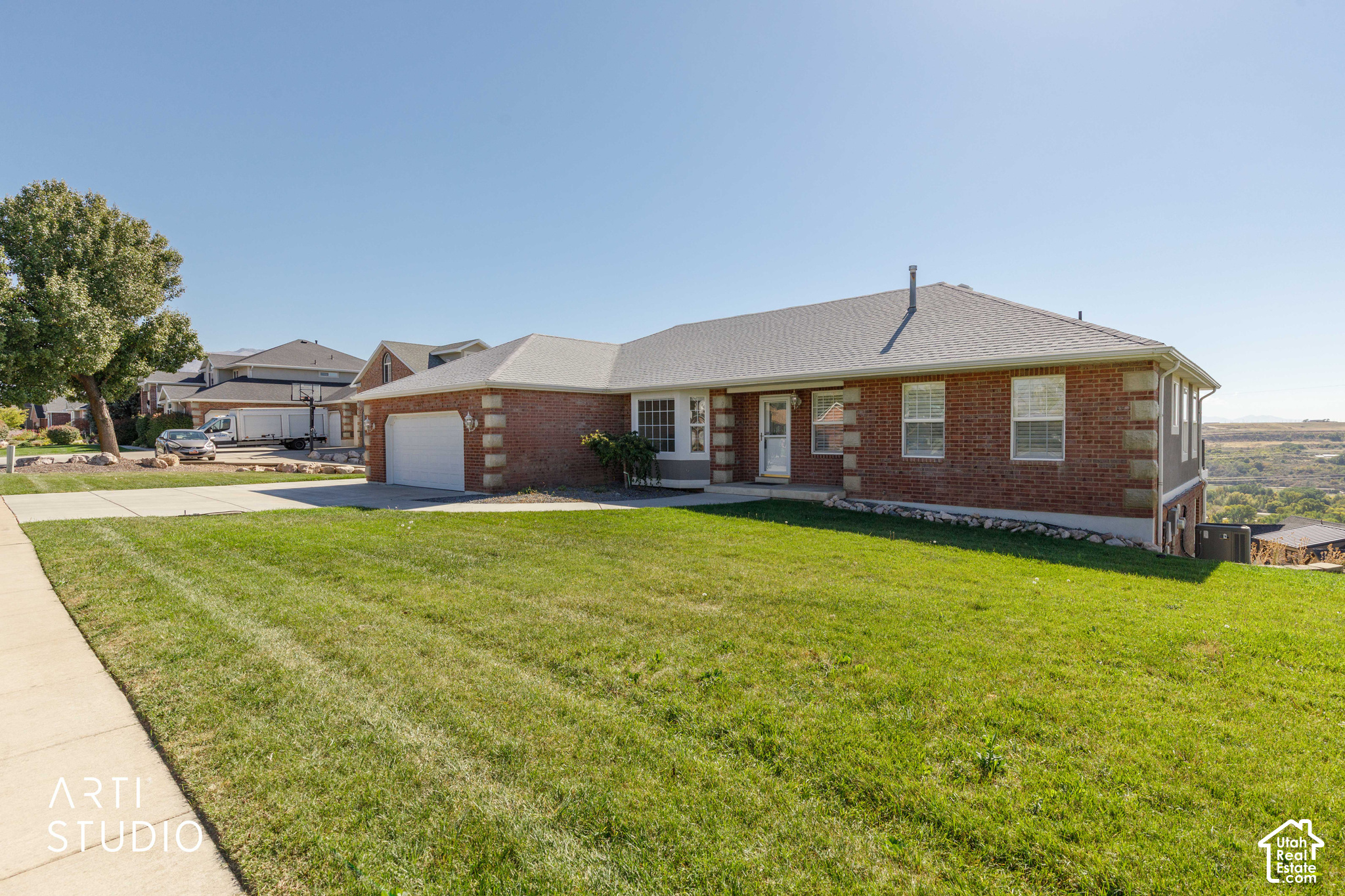 main property photo 3