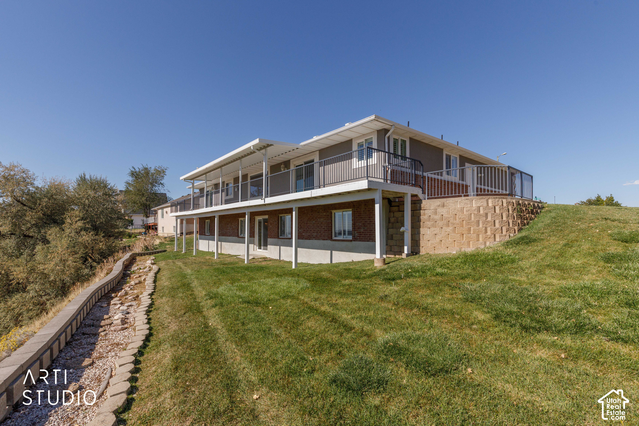 main property photo 43