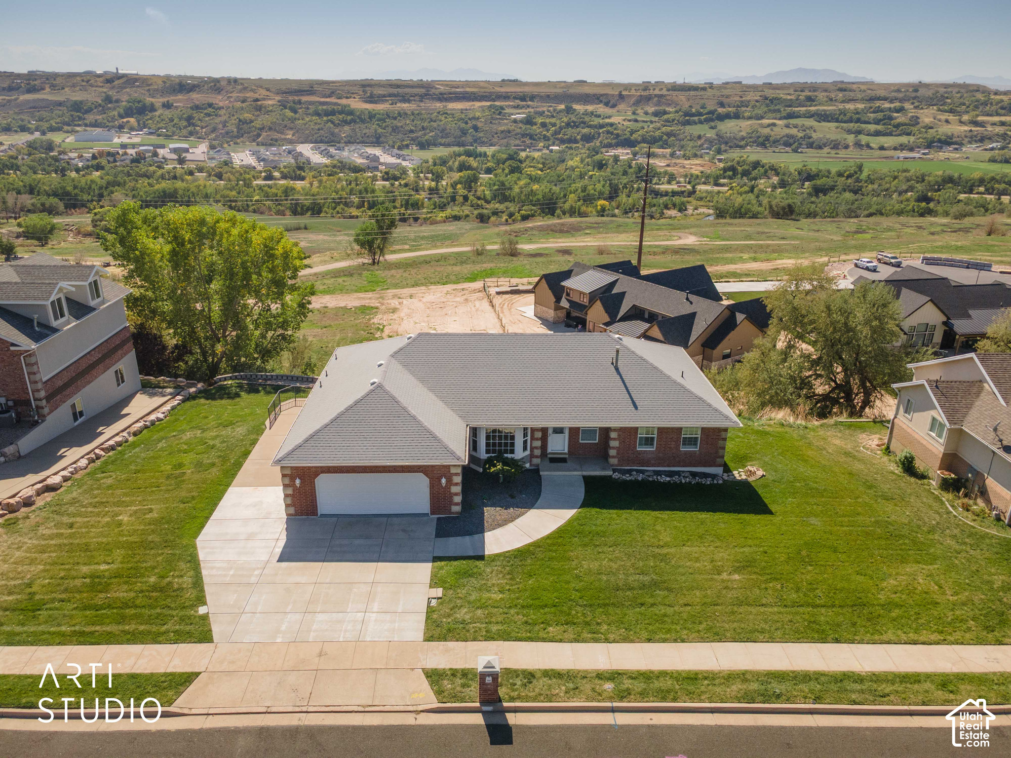 main property photo 46