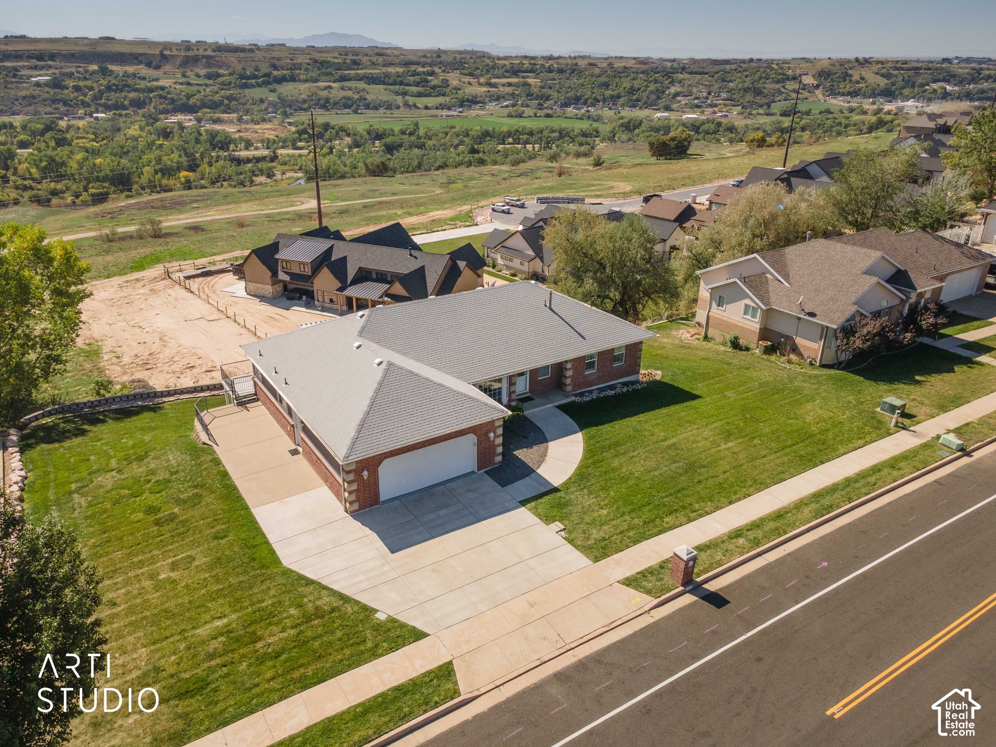 main property photo 47