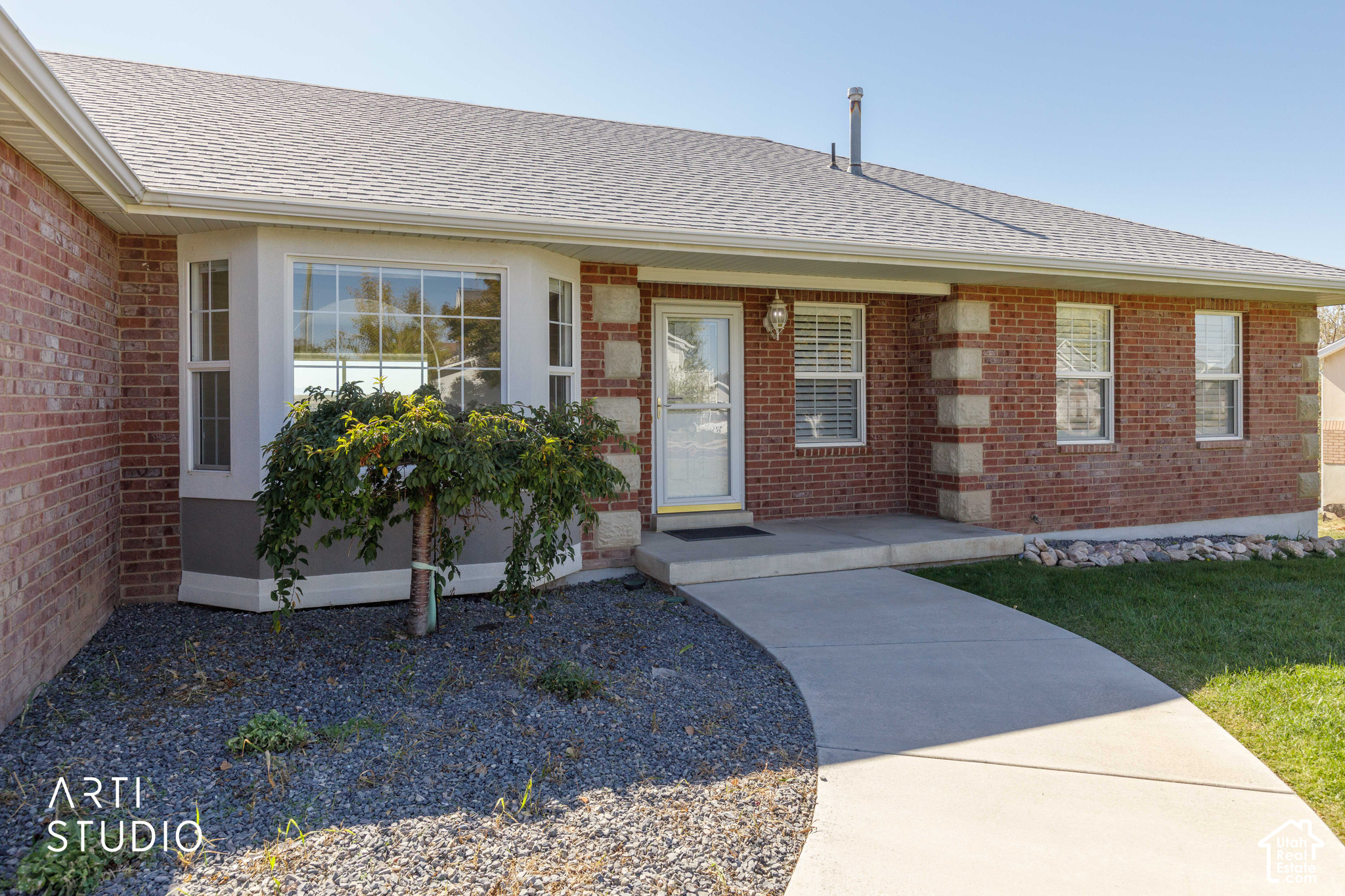 main property photo 5