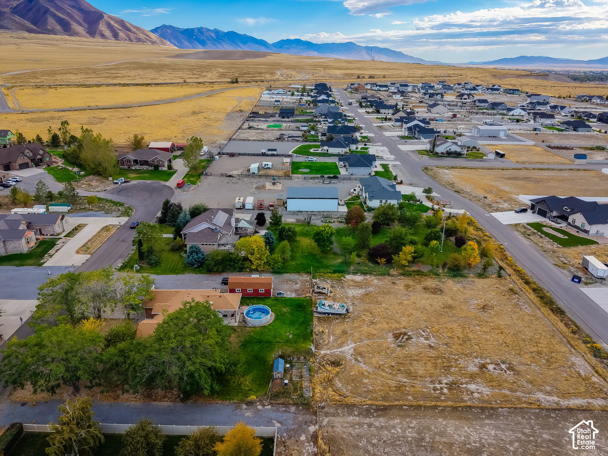 main property photo 43