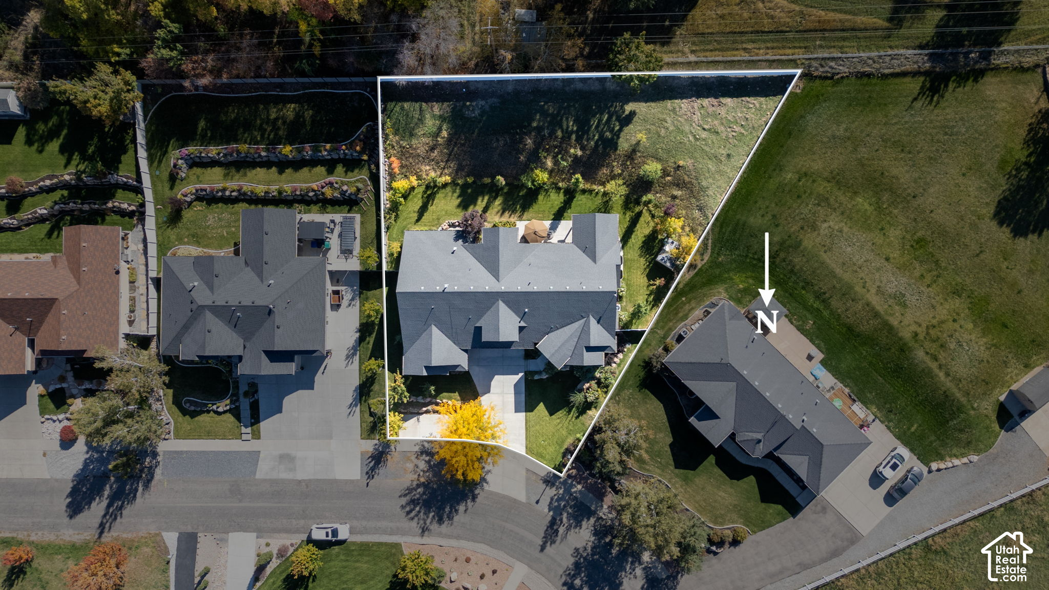 main property photo 5