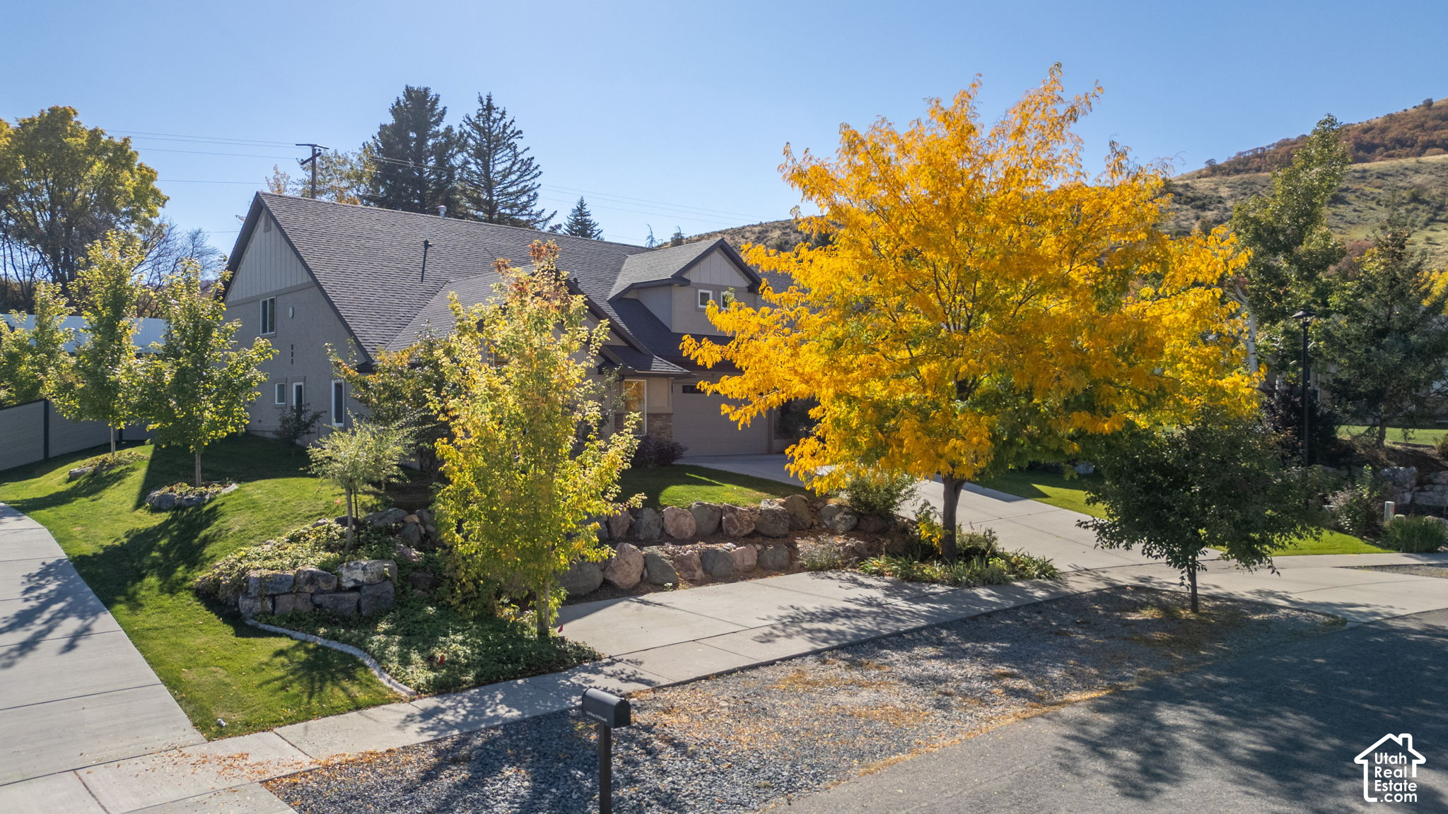 main property photo 74