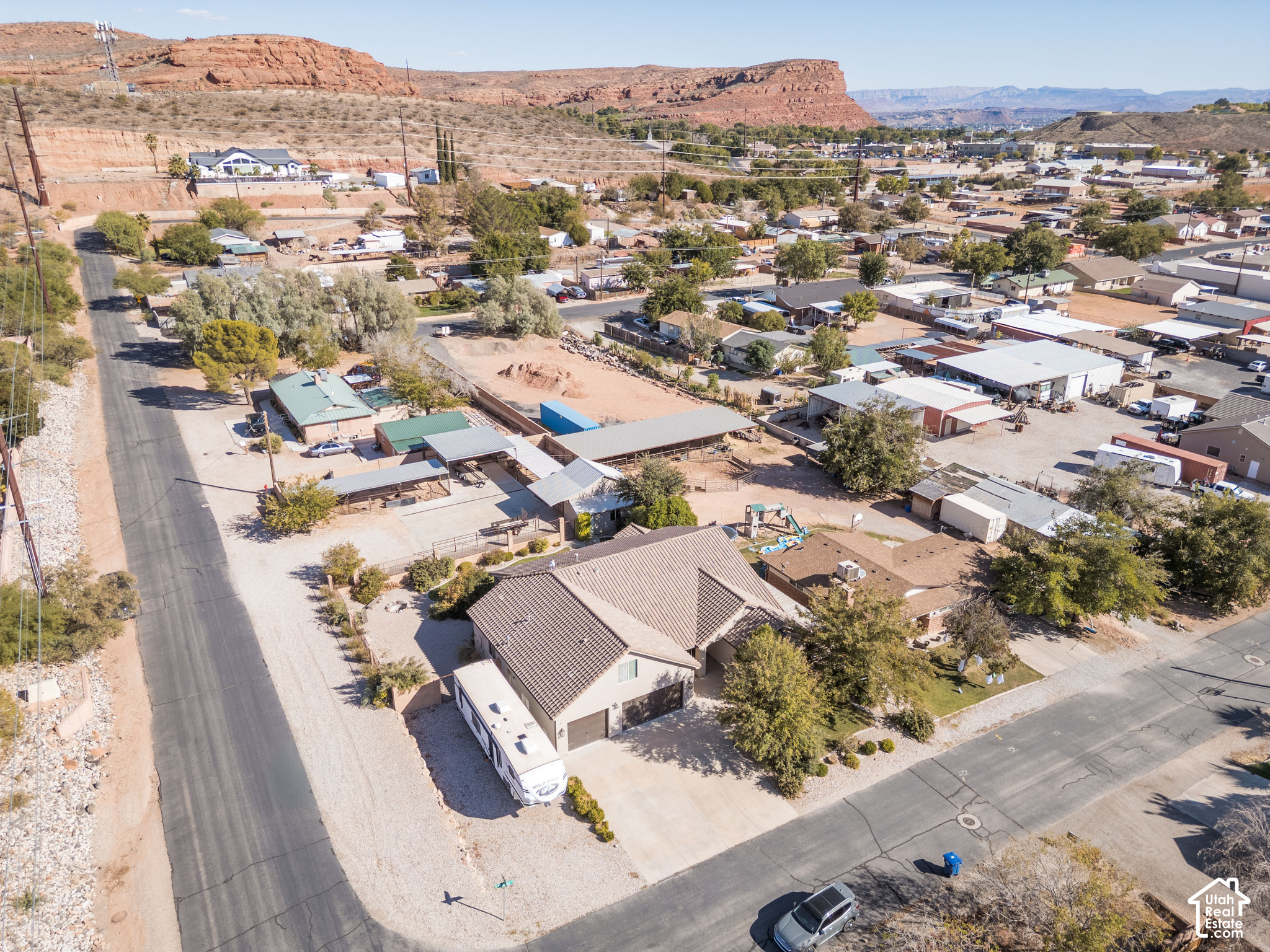 main property photo 34