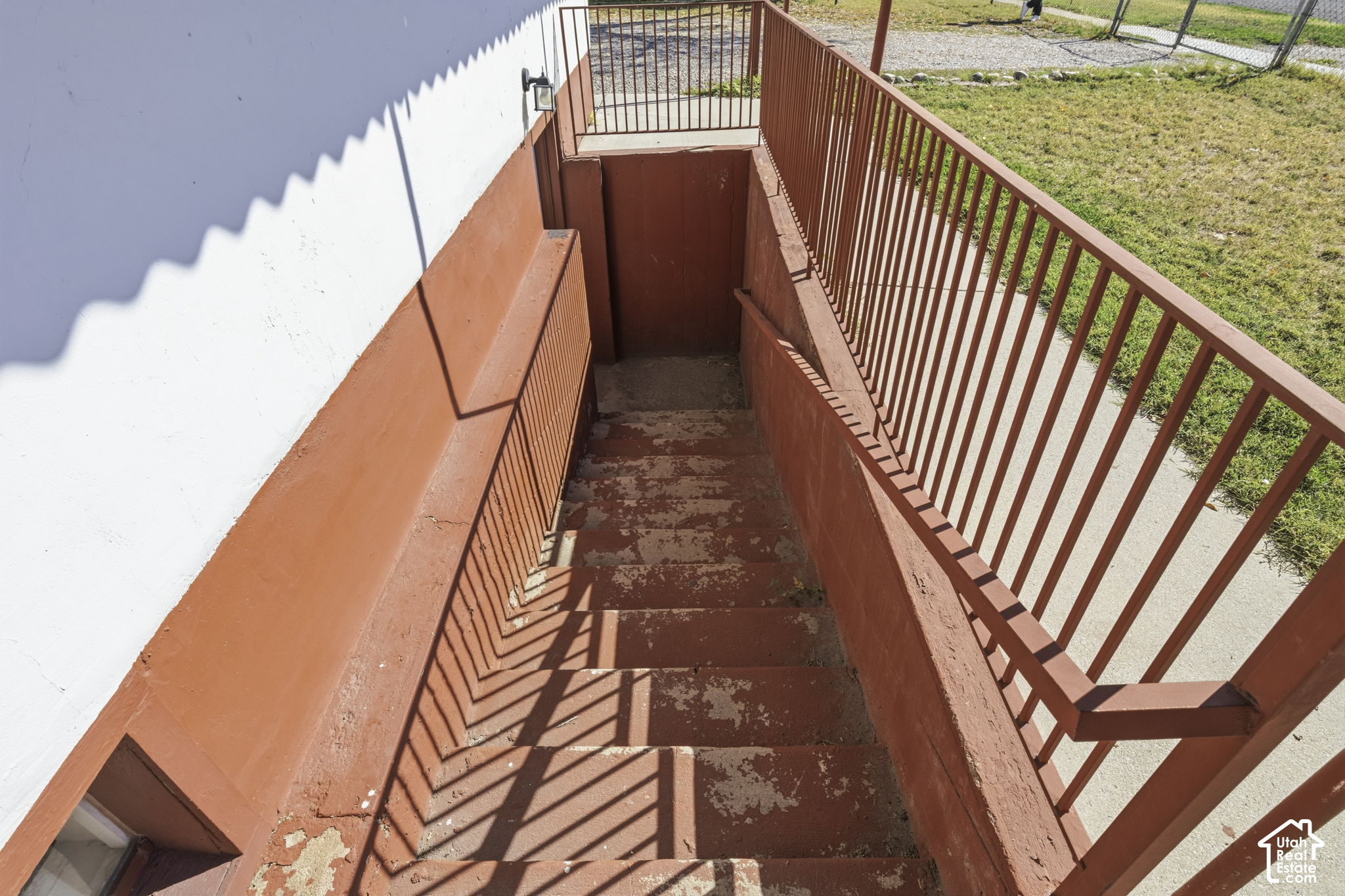 main property photo 19