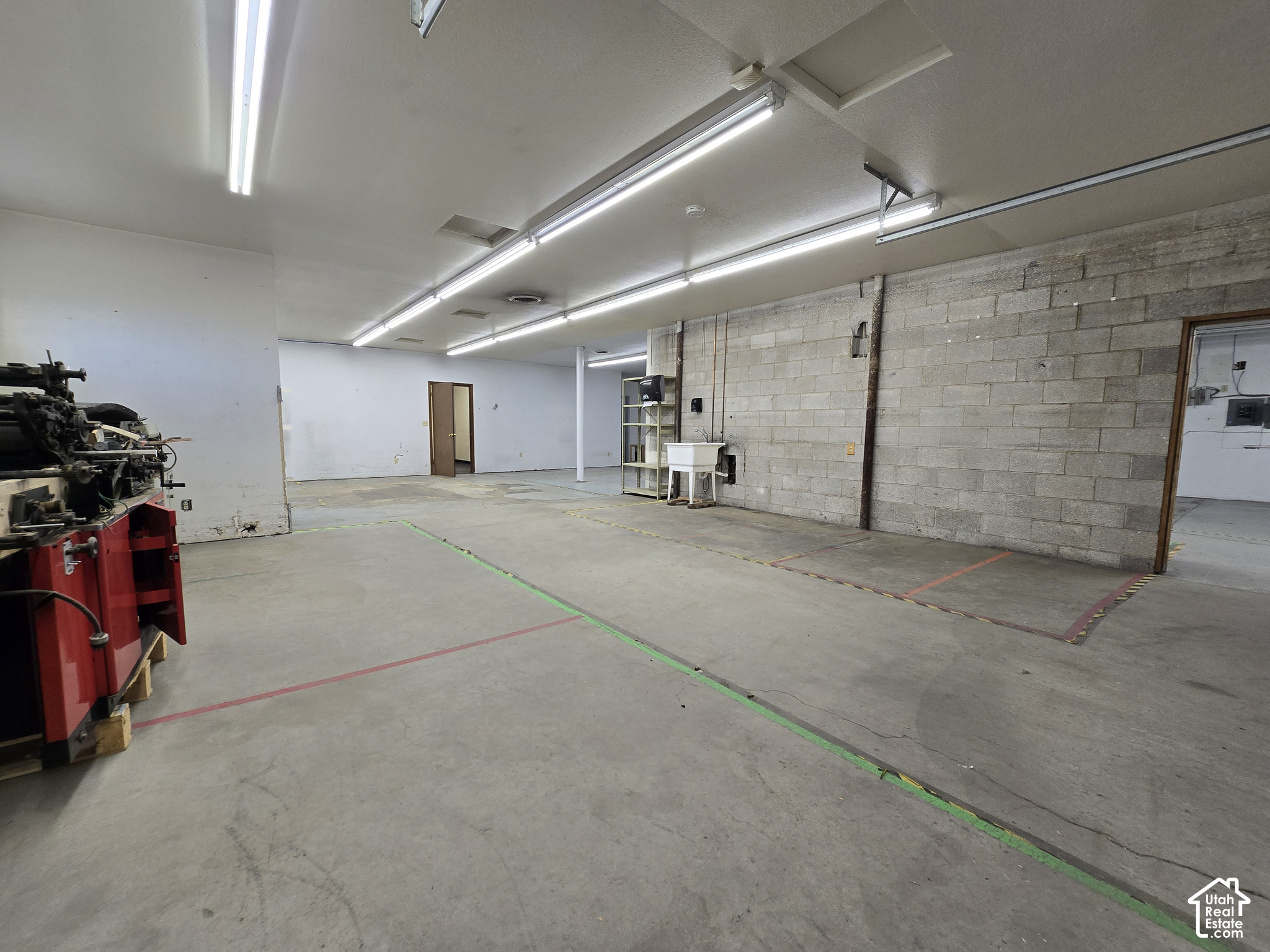 main property photo 17