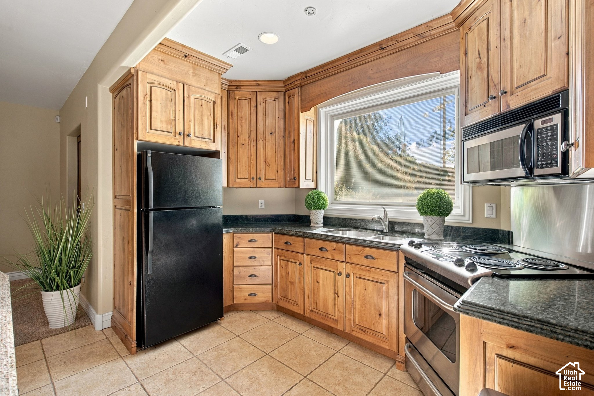 main property photo 56