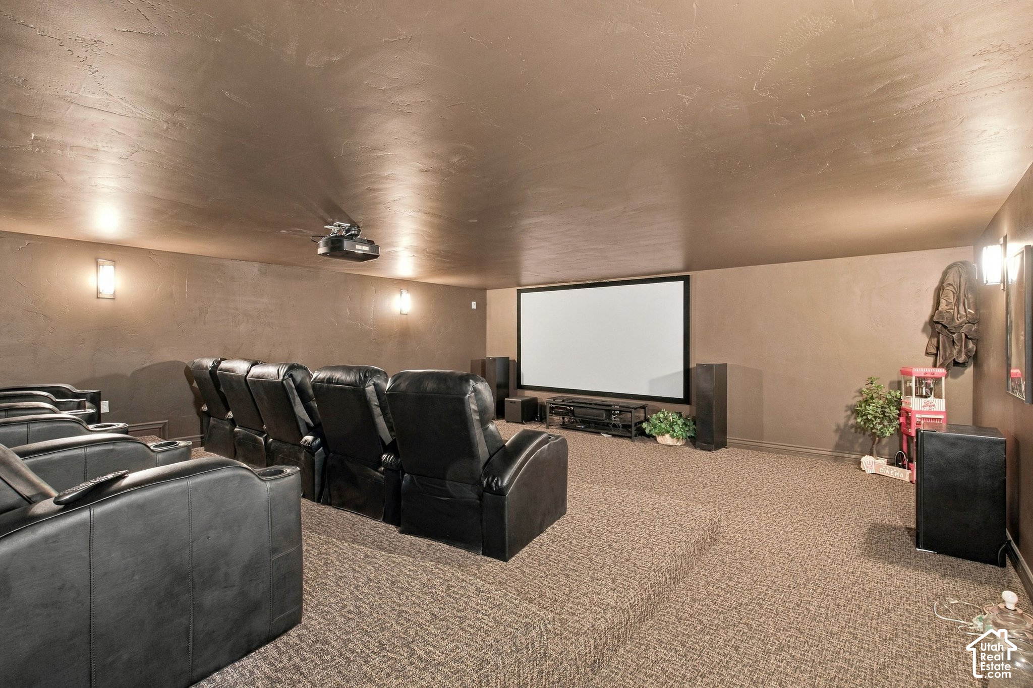 main property photo 58