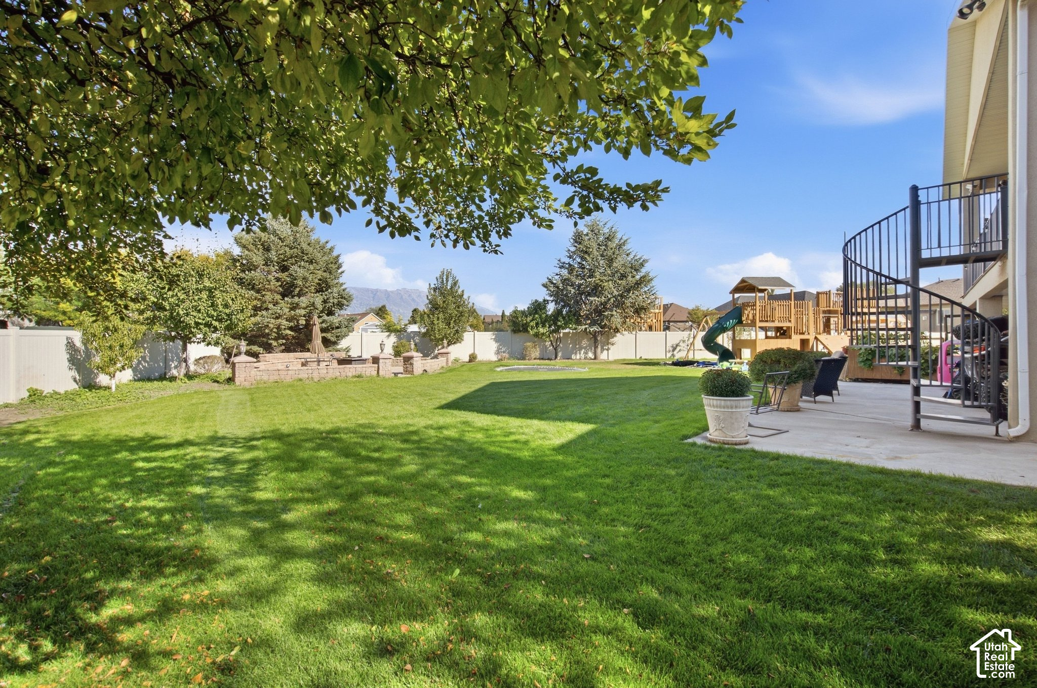 main property photo 72