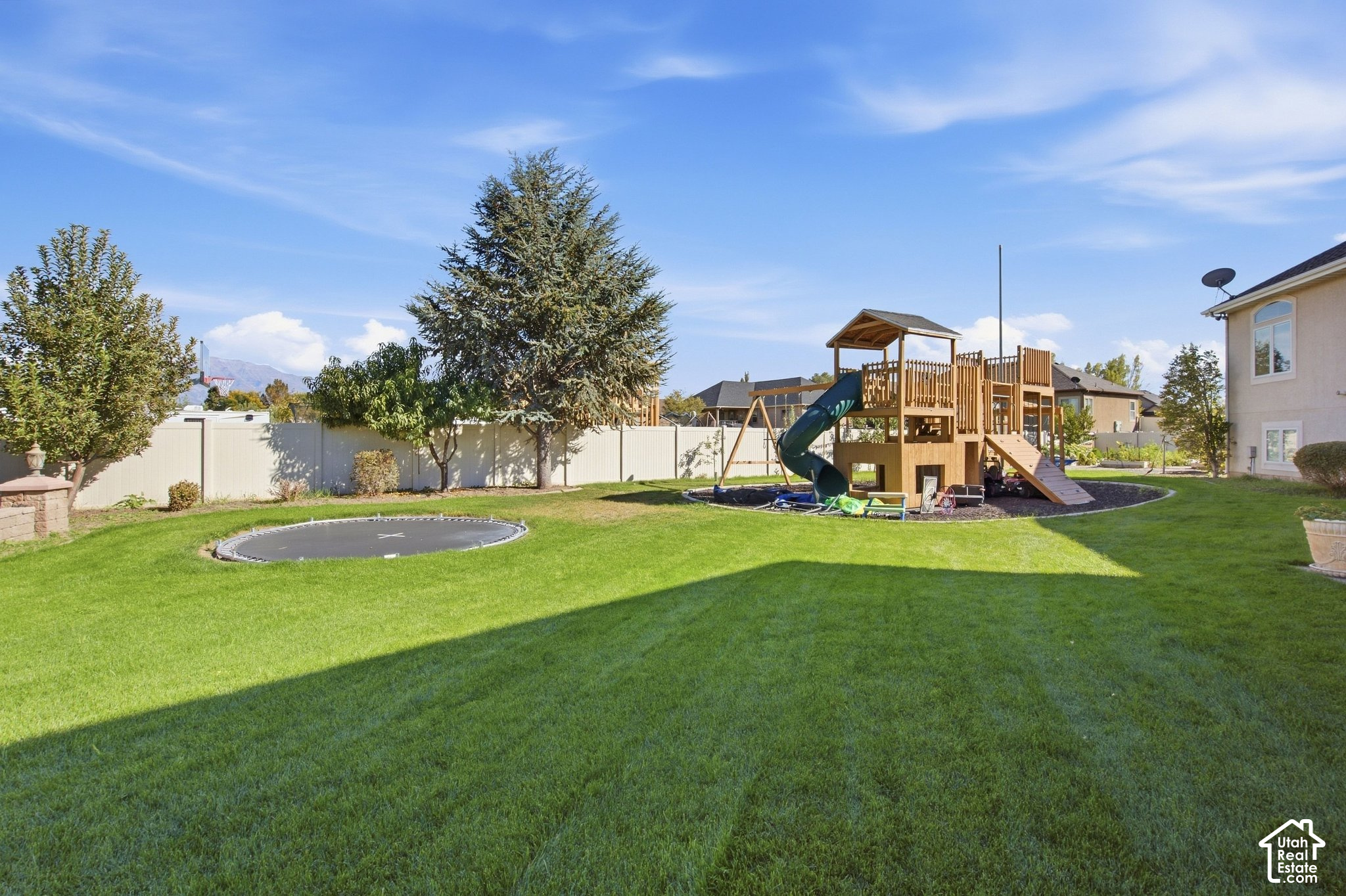 main property photo 76