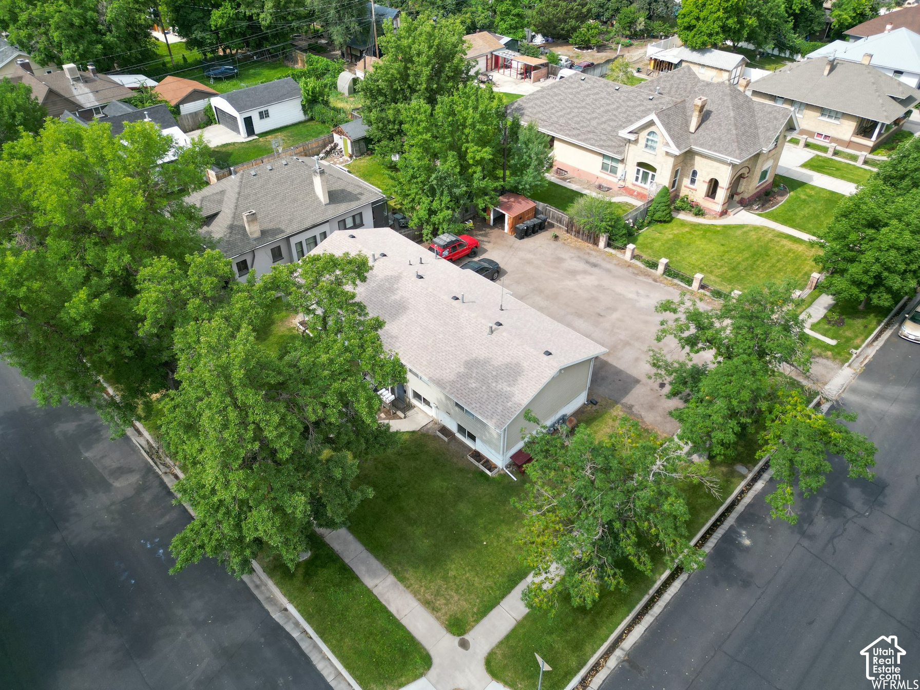 main property photo 16