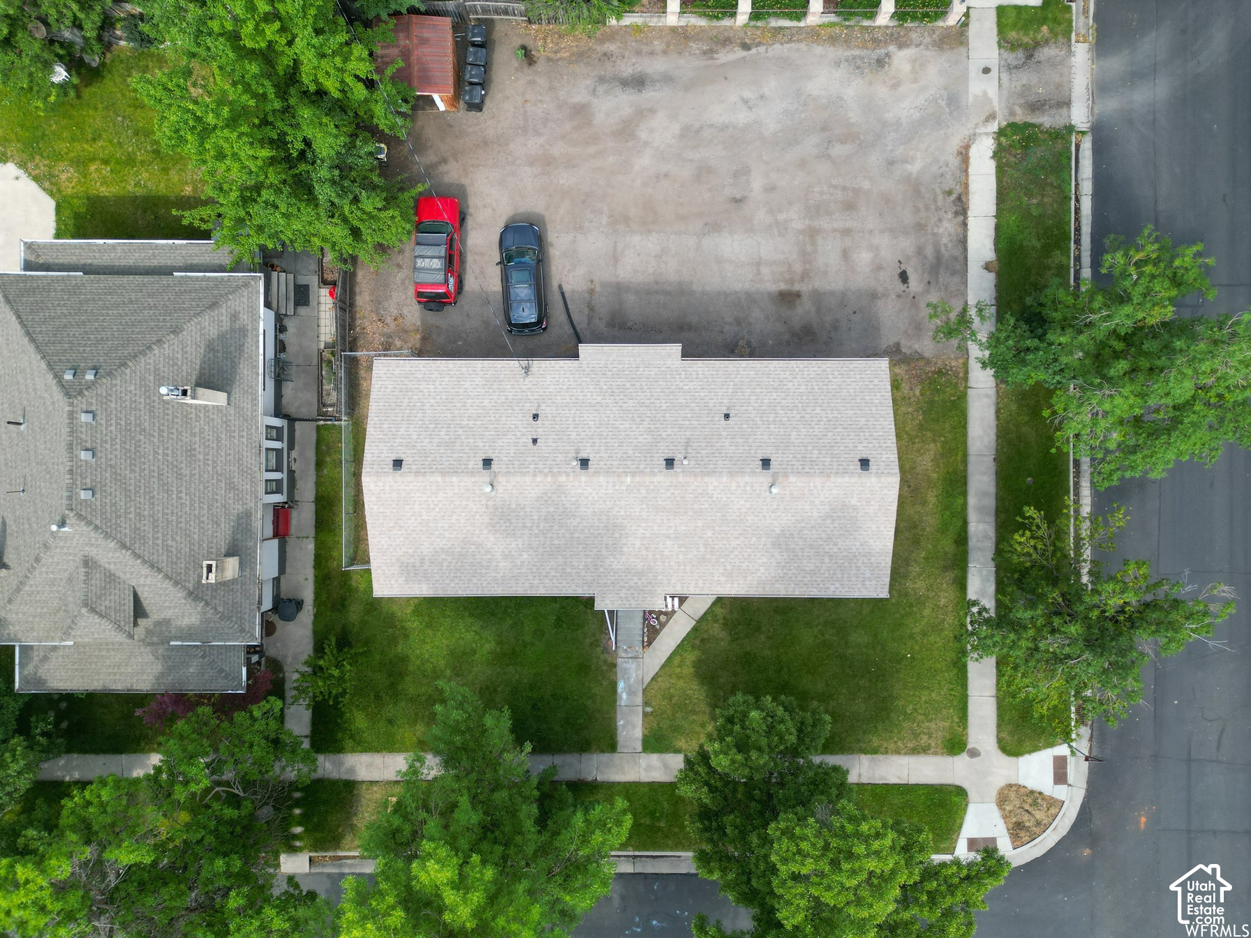 main property photo 18