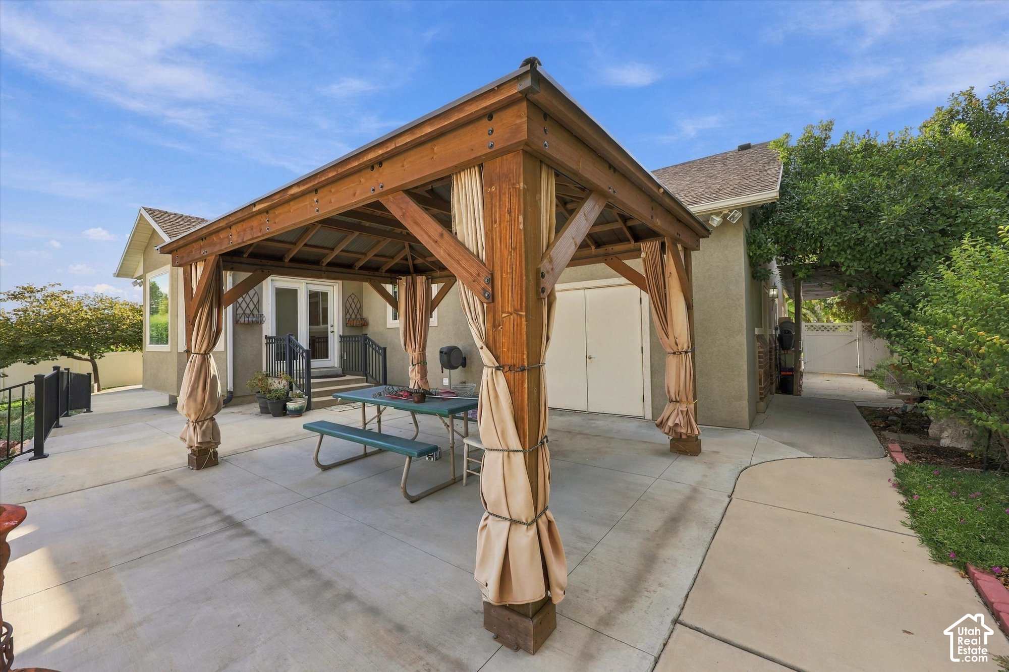main property photo 49