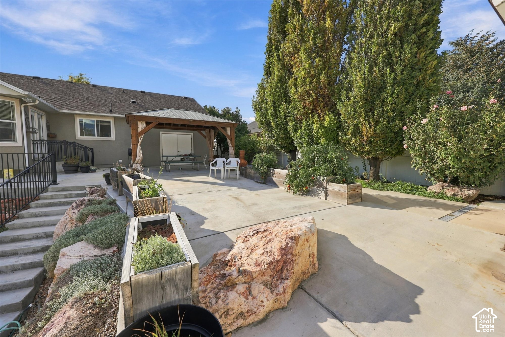 main property photo 60