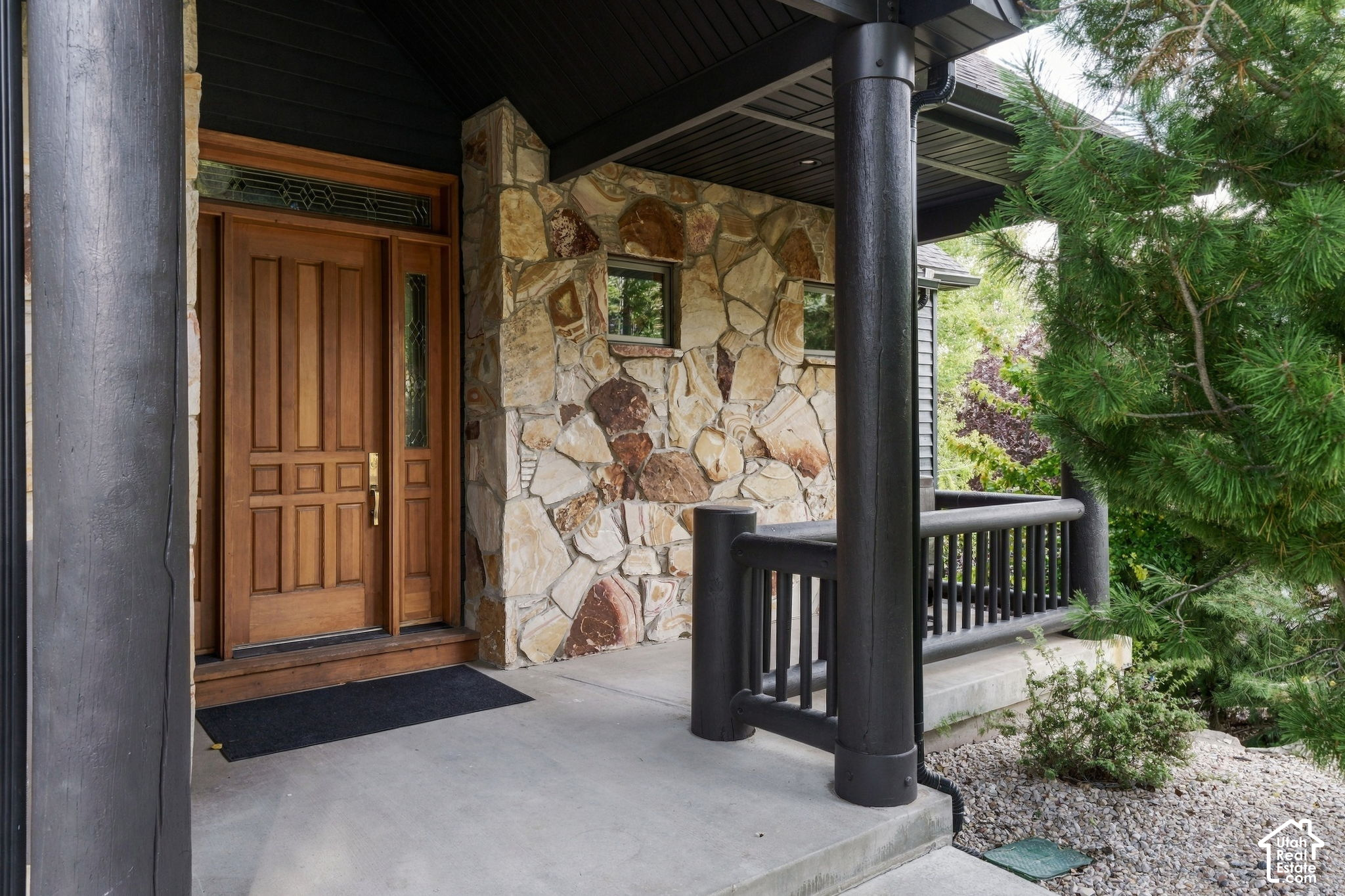 main property photo 7