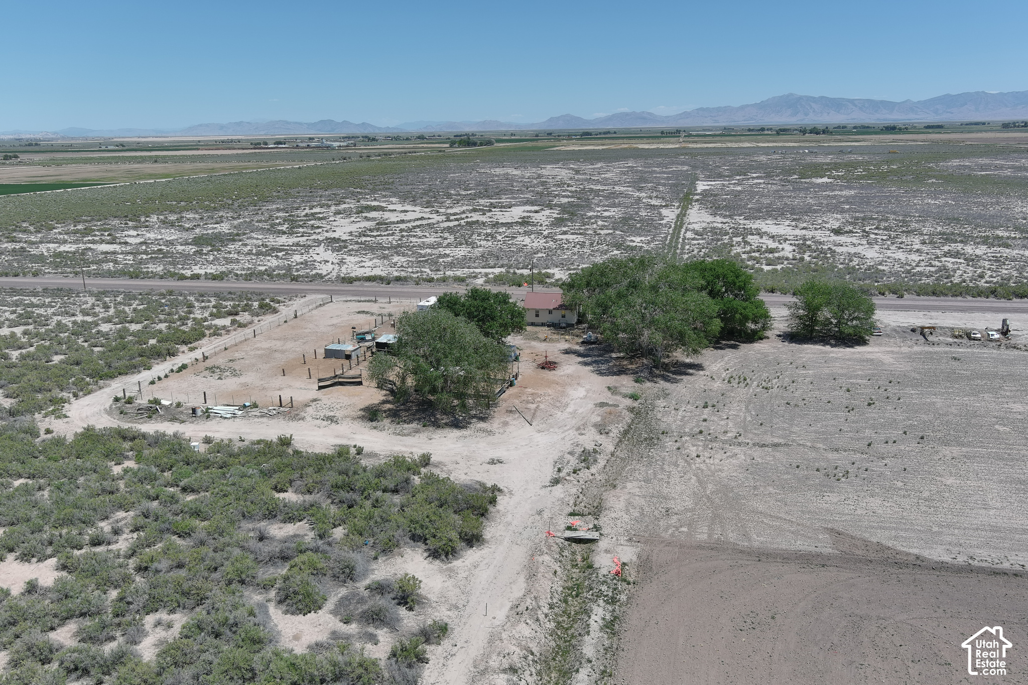 main property photo 12