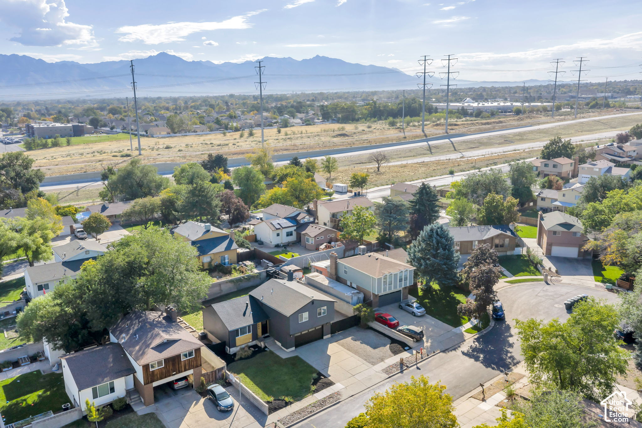 main property photo 39
