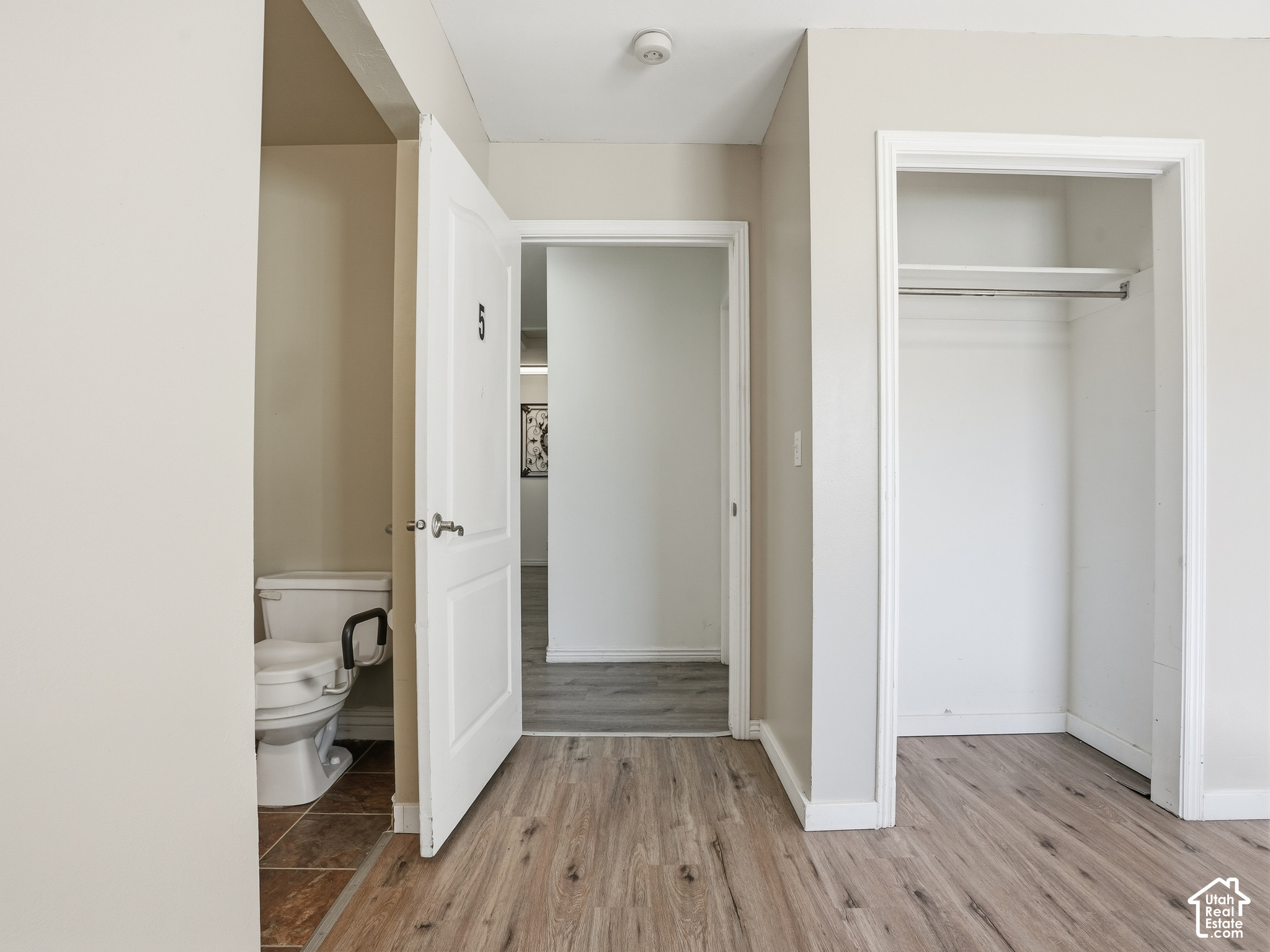 main property photo 20