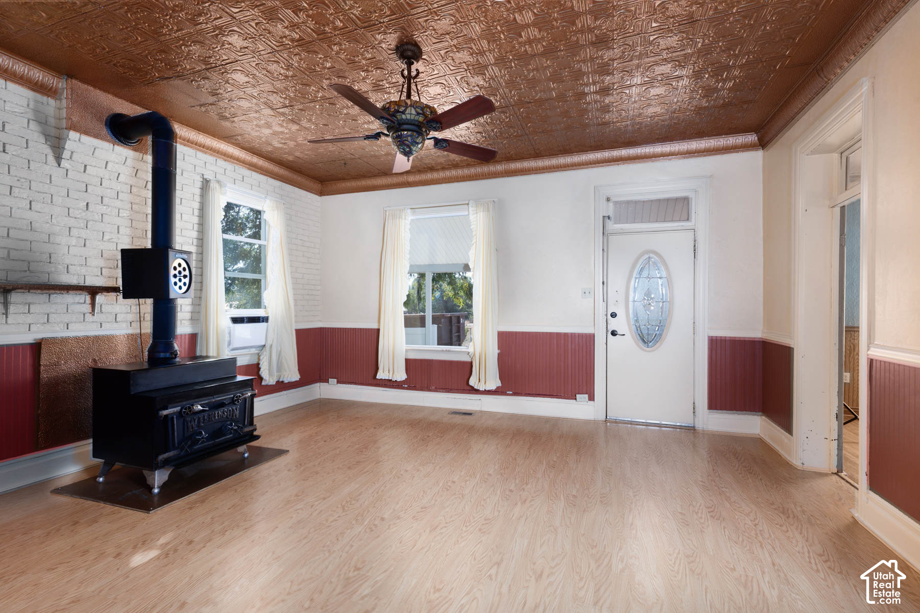 main property photo 14