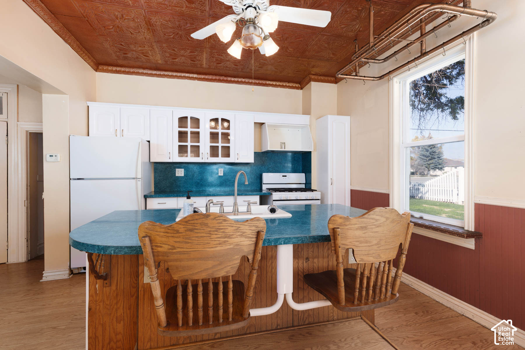 main property photo 17
