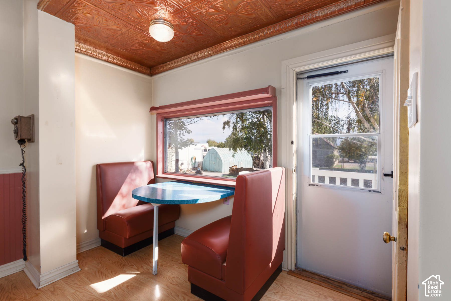 main property photo 18