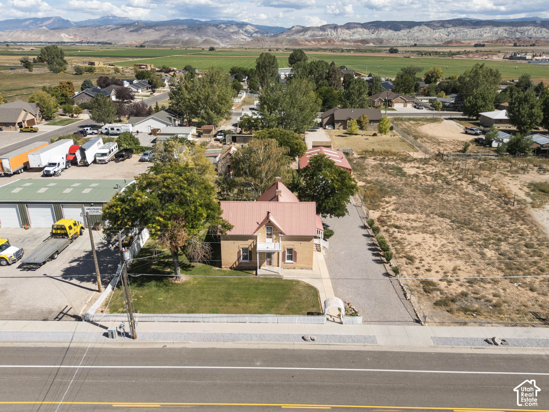 main property photo 54