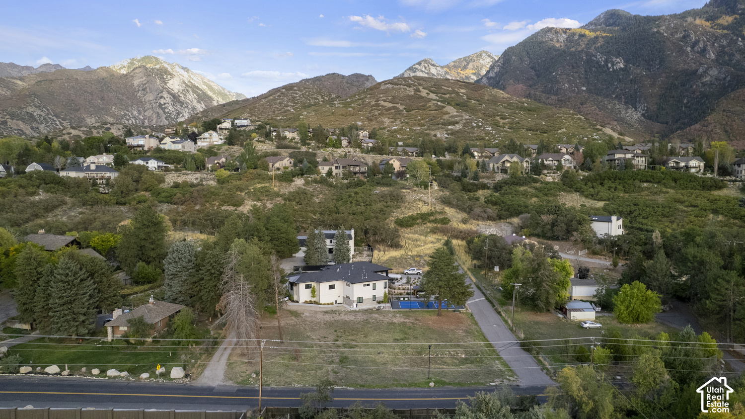 main property photo 13