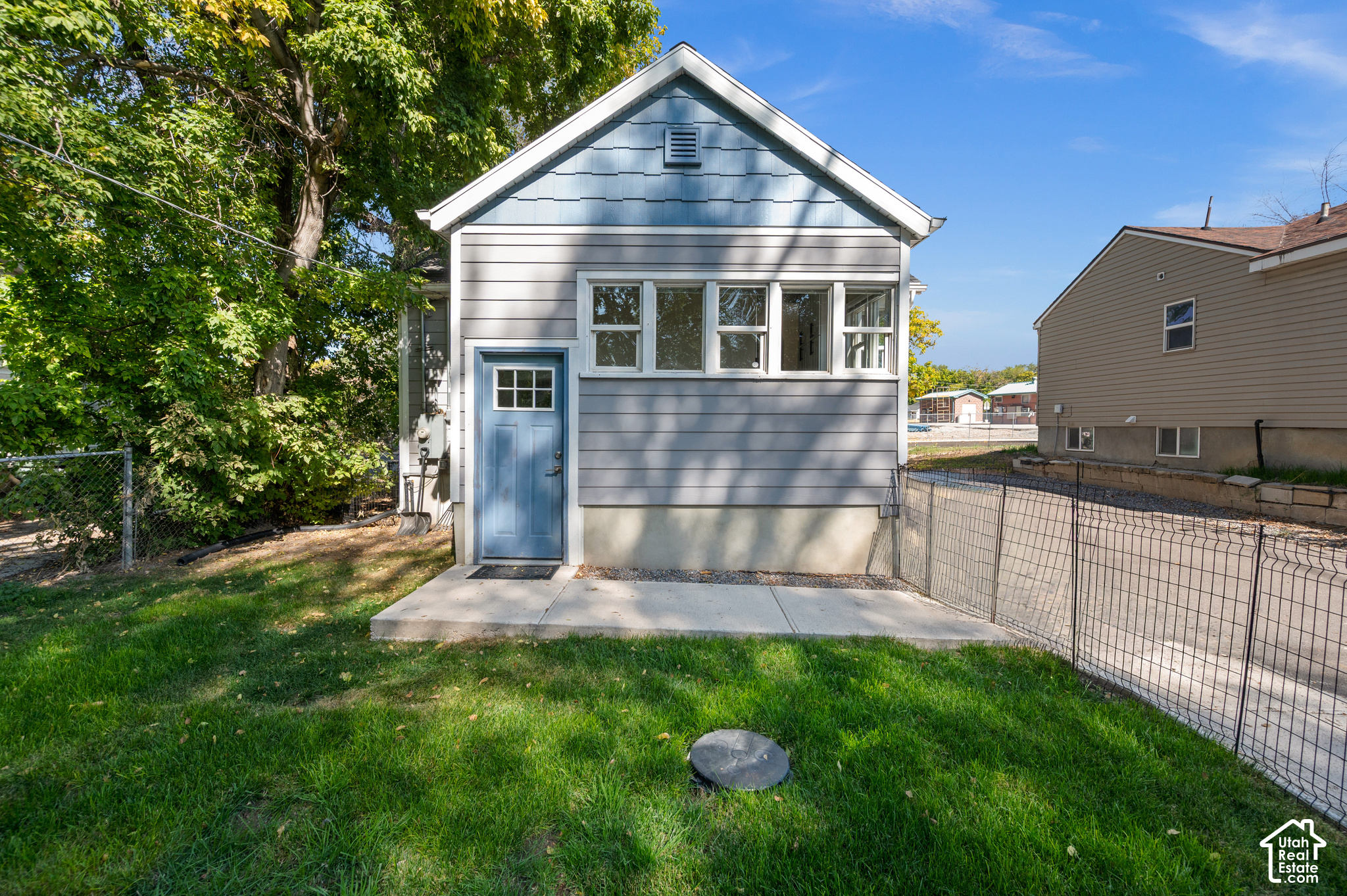 main property photo 19