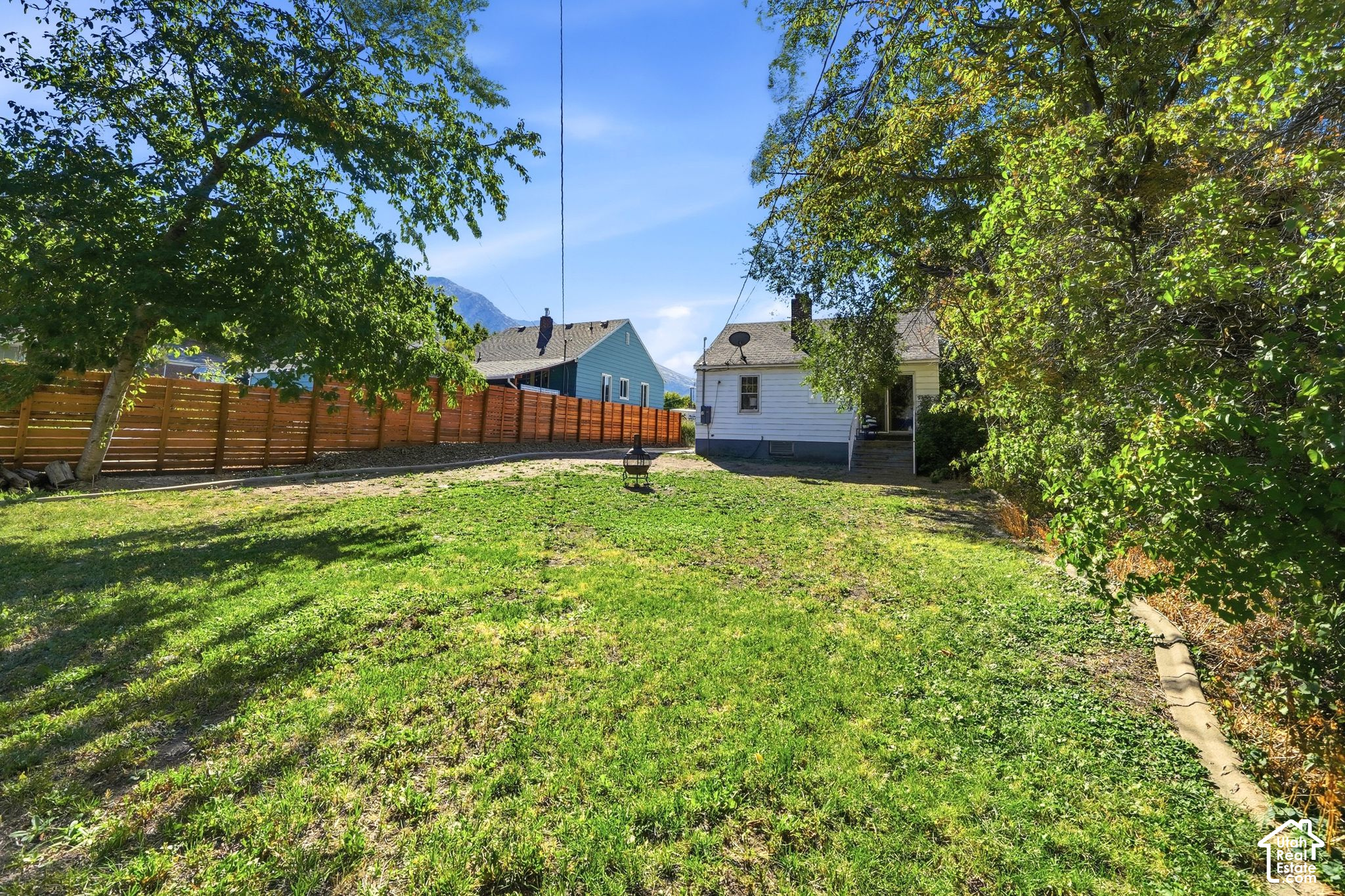 main property photo 19