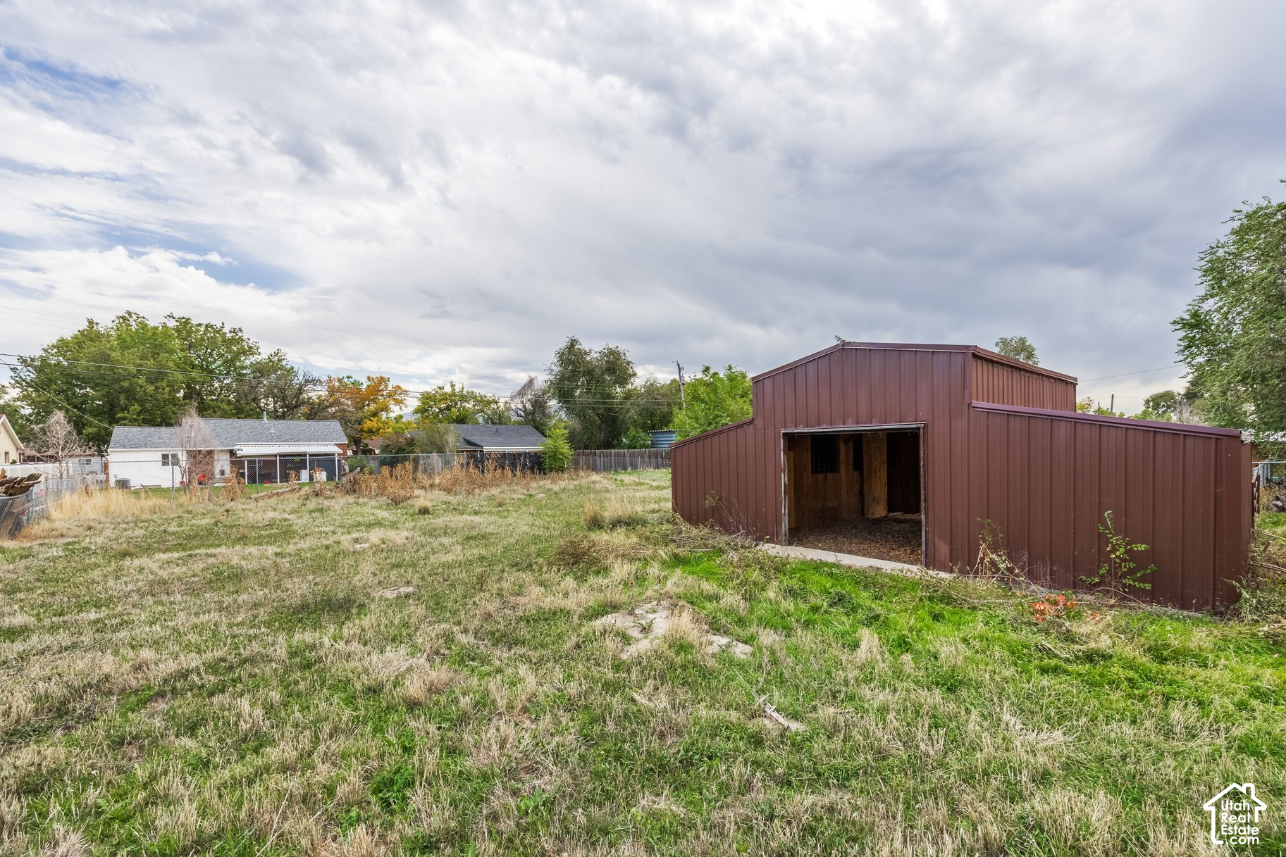 main property photo 26