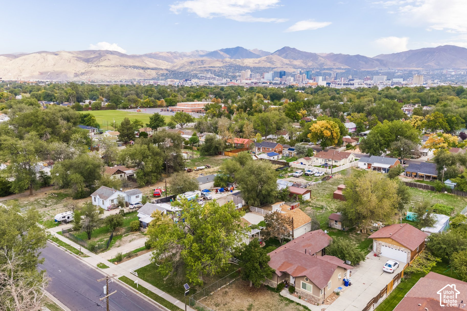main property photo 32