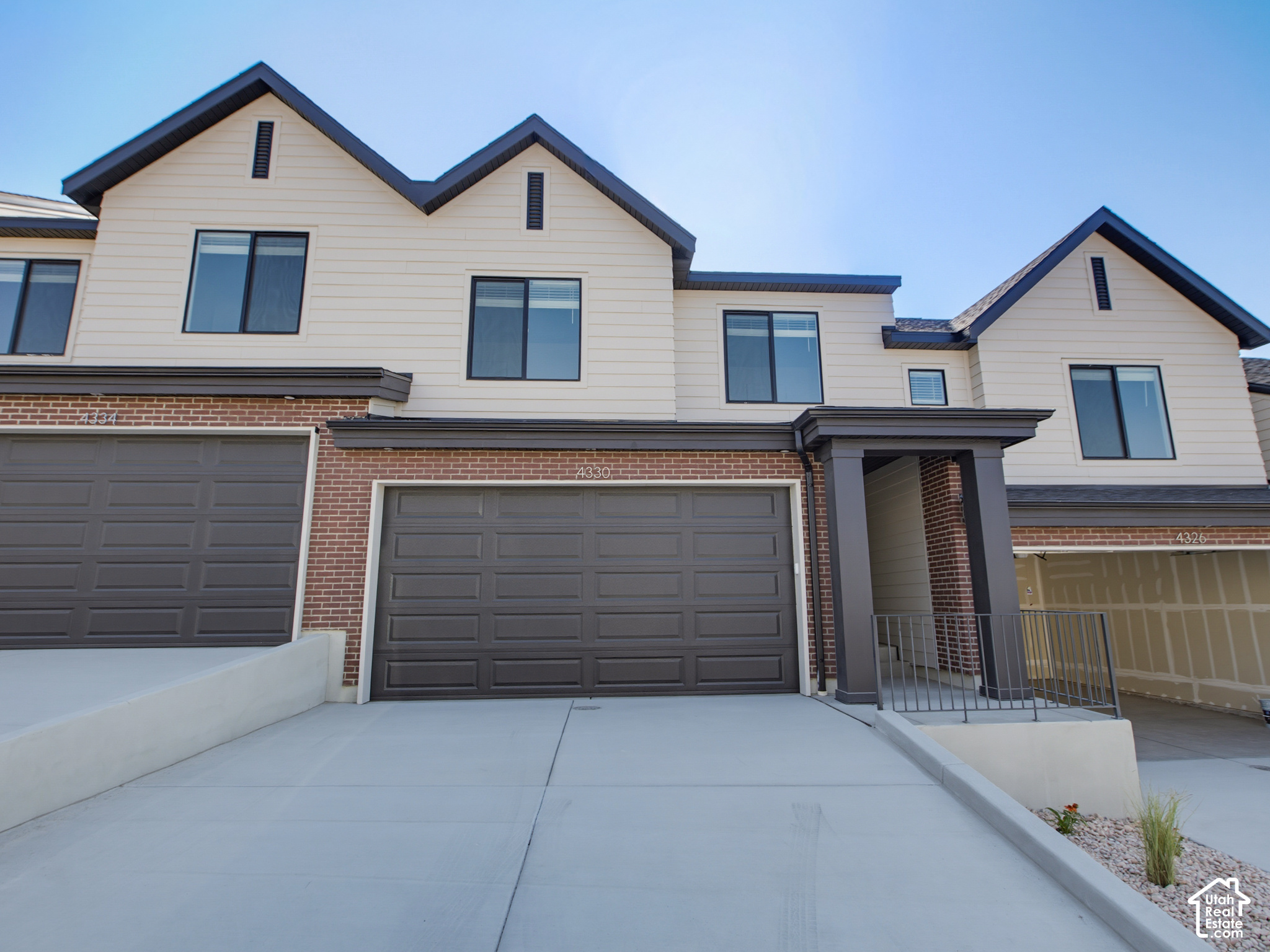 main property photo 0