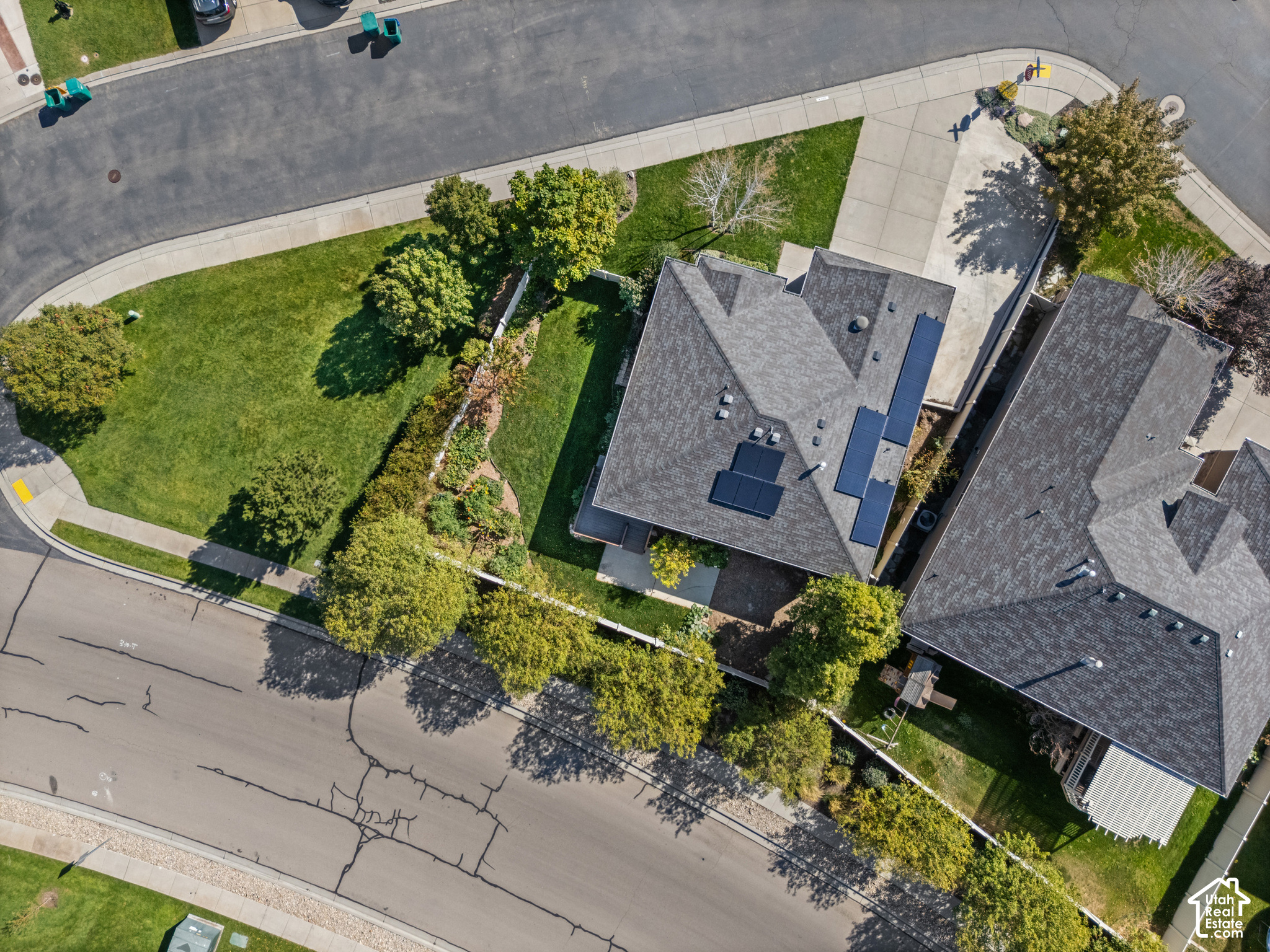 main property photo 42
