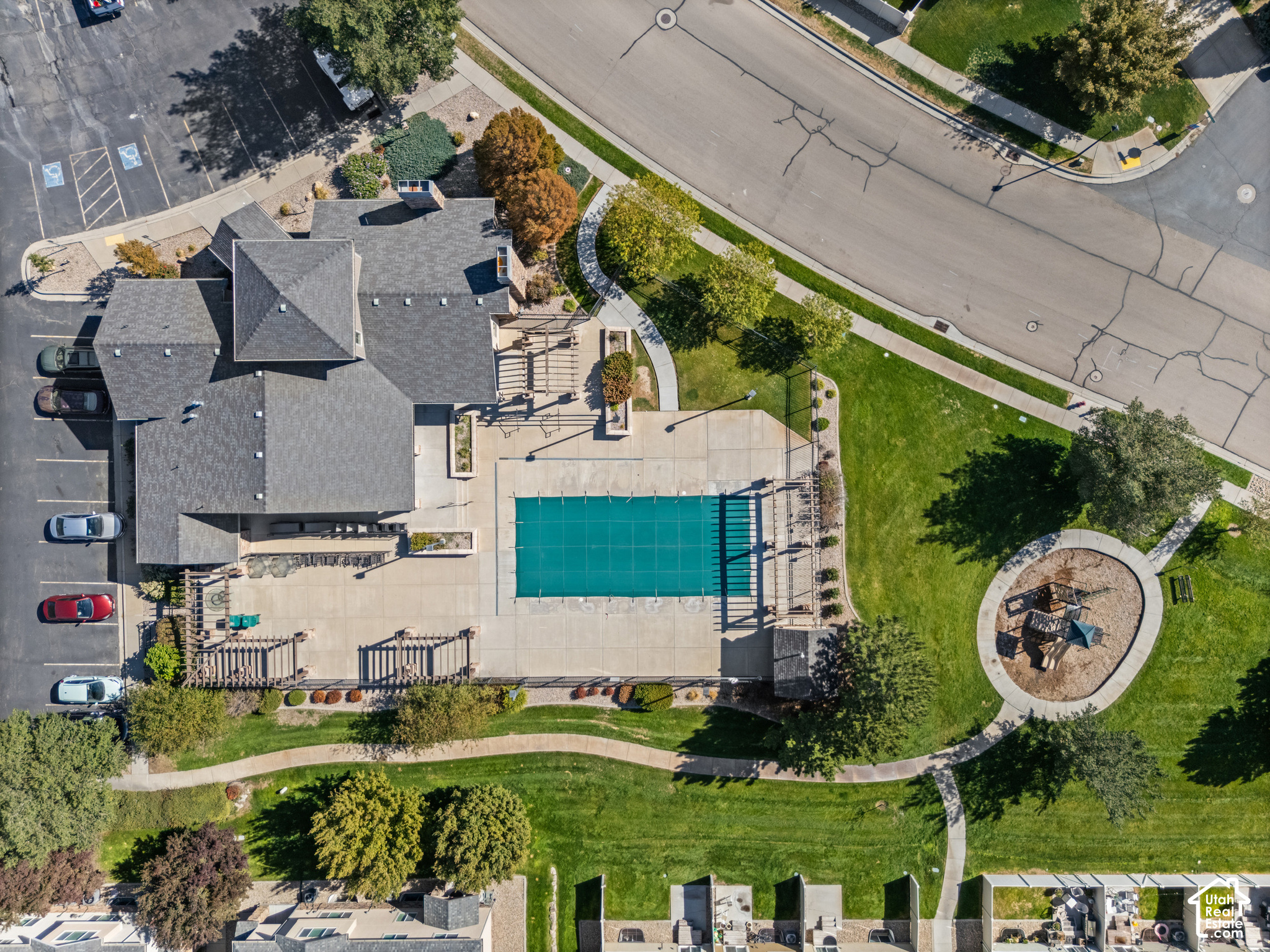 main property photo 43