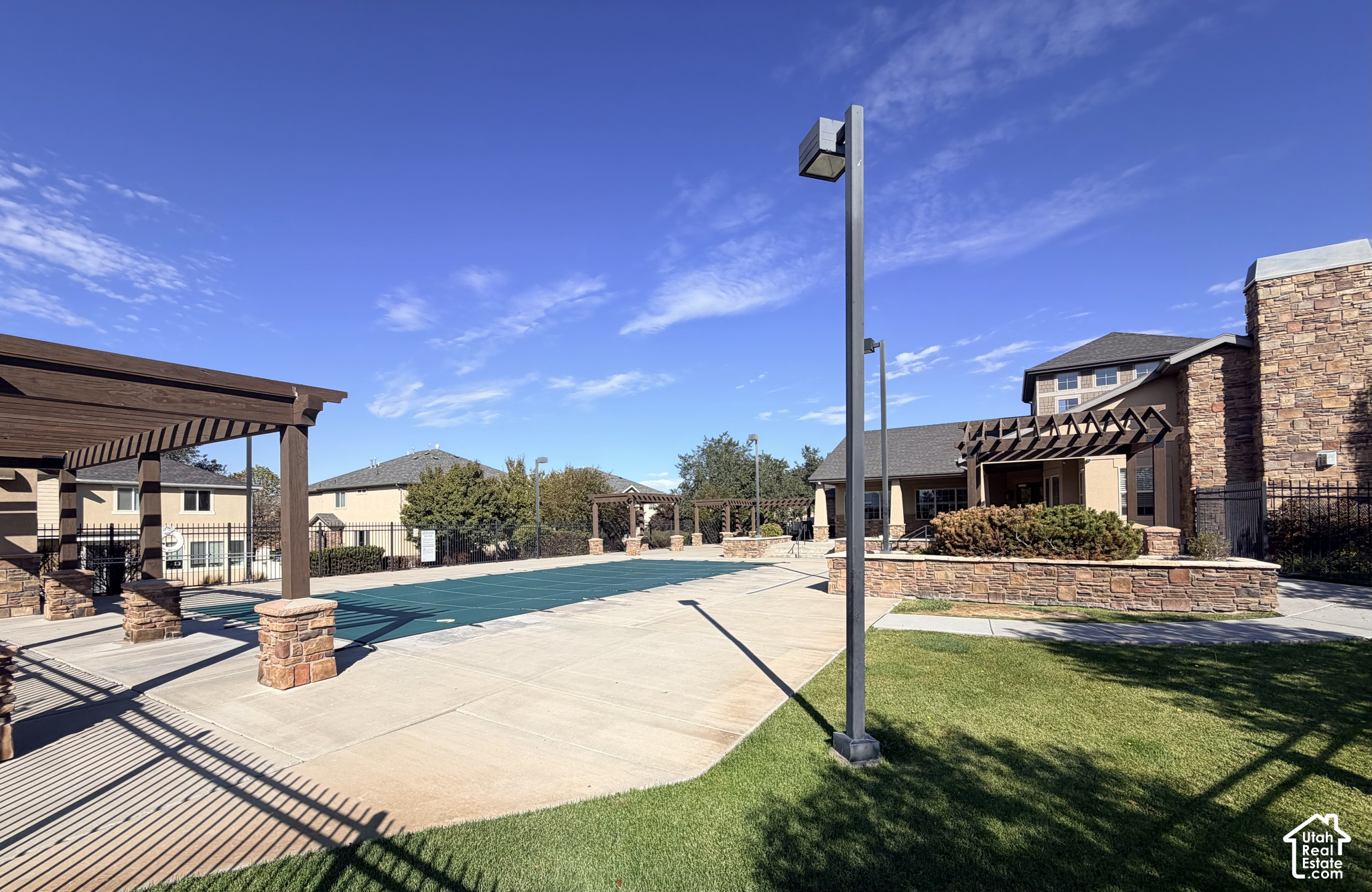 main property photo 44
