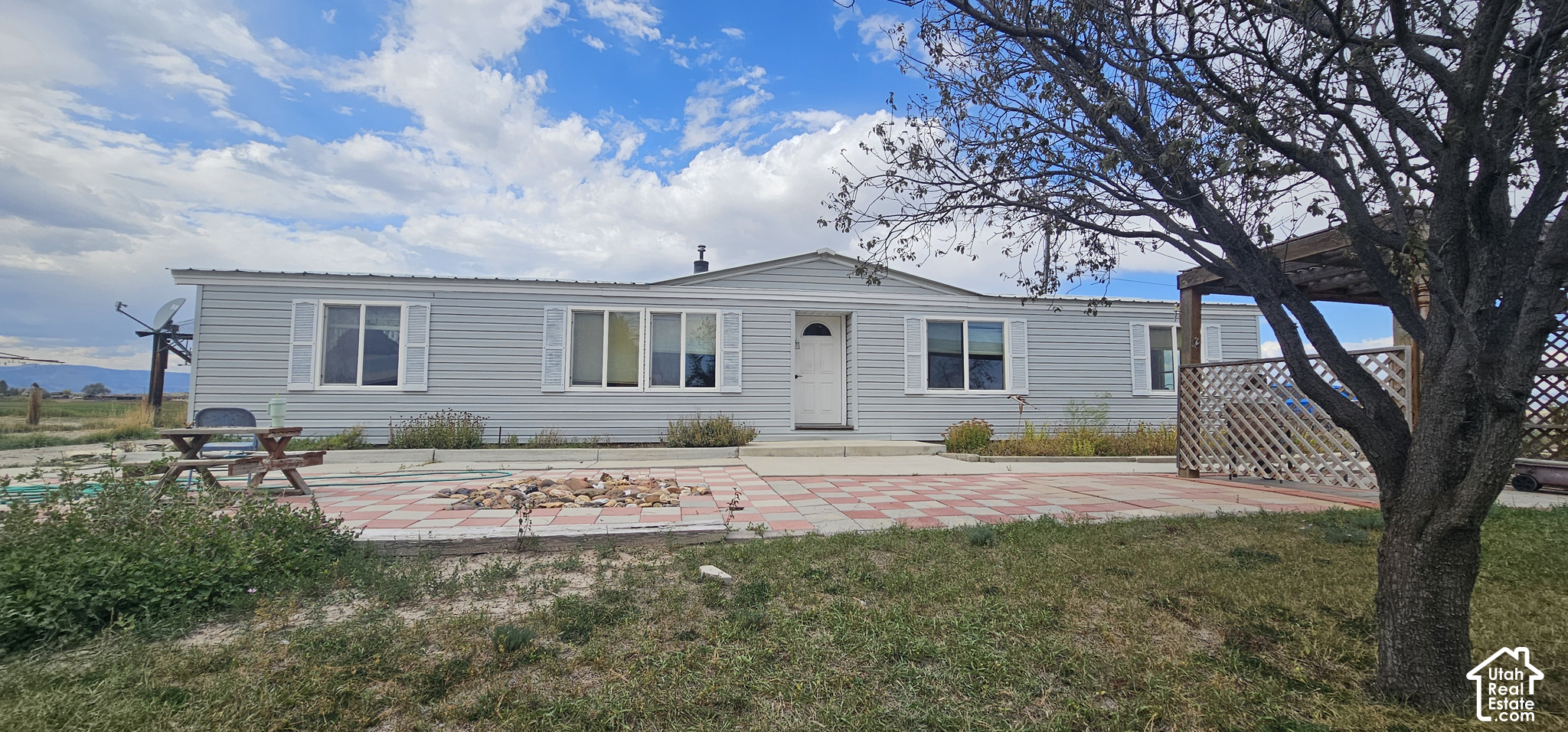 main property photo 0