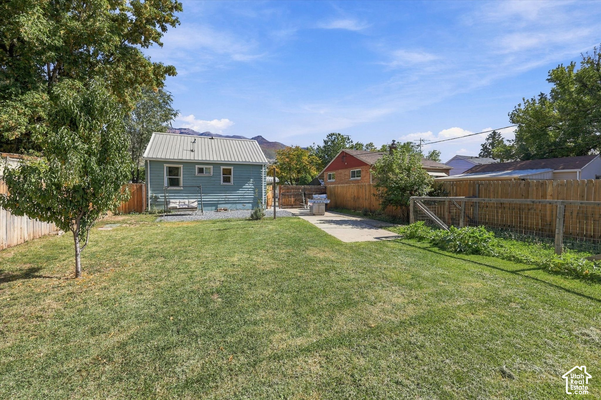 main property photo 19