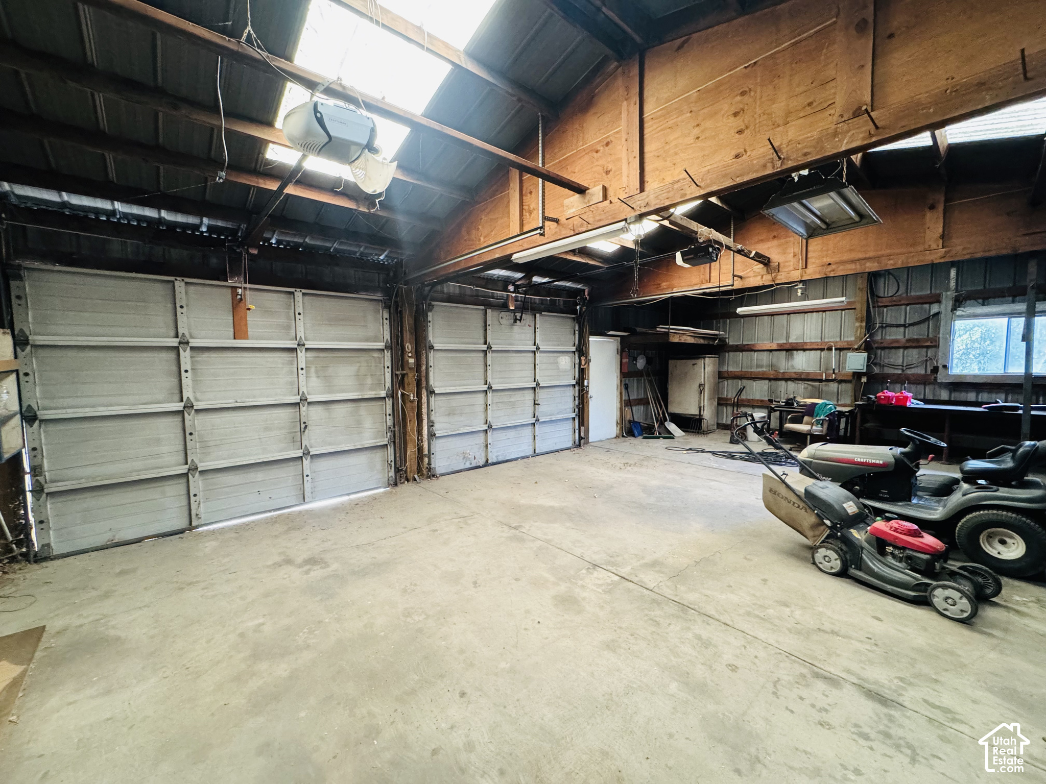 main property photo 18