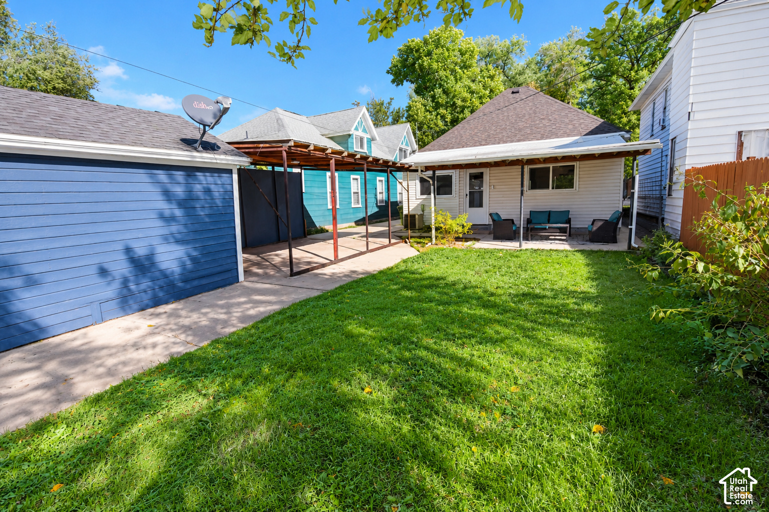 main property photo 40