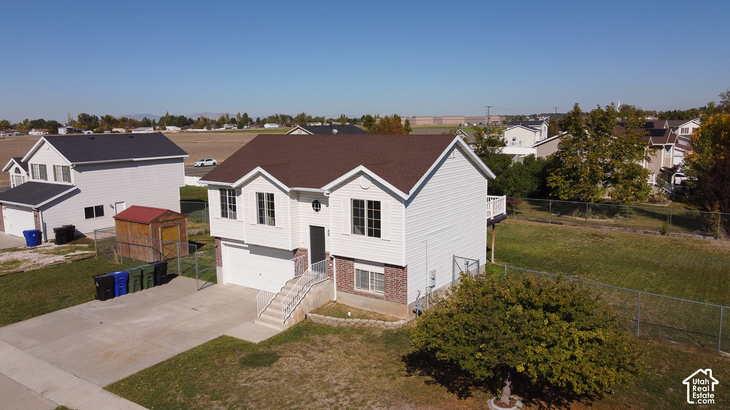 main property photo 22