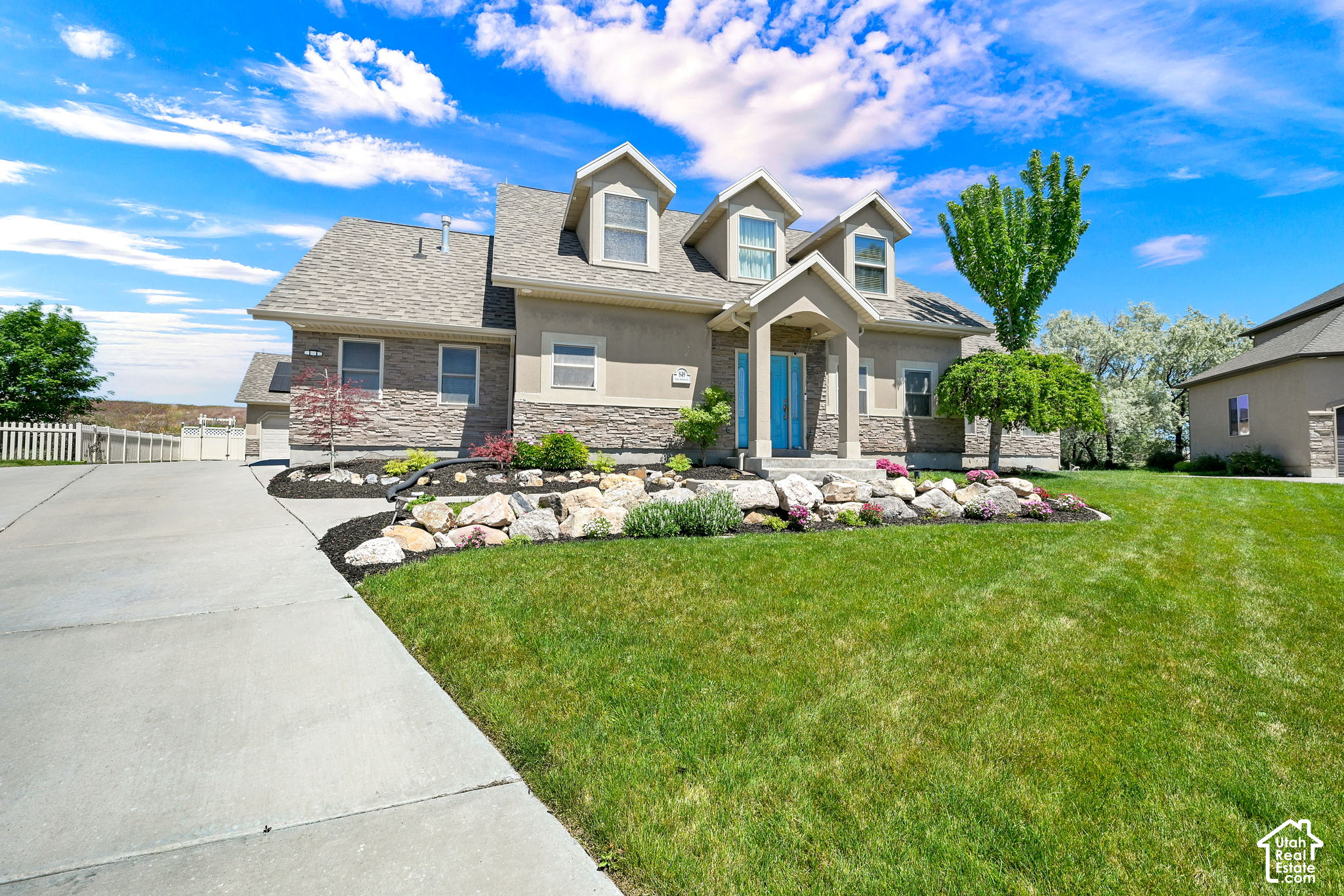 main property photo 4