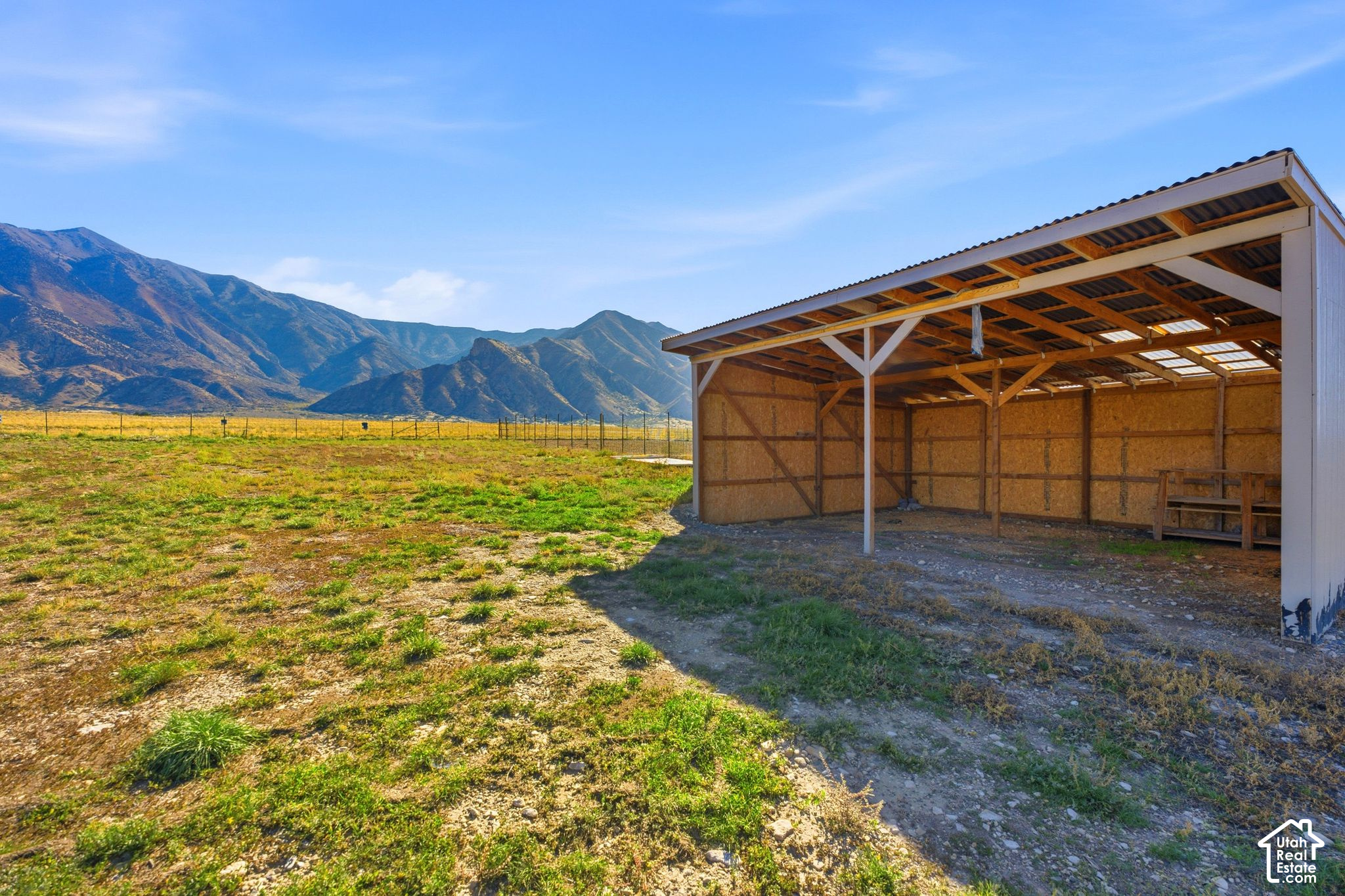 main property photo 39