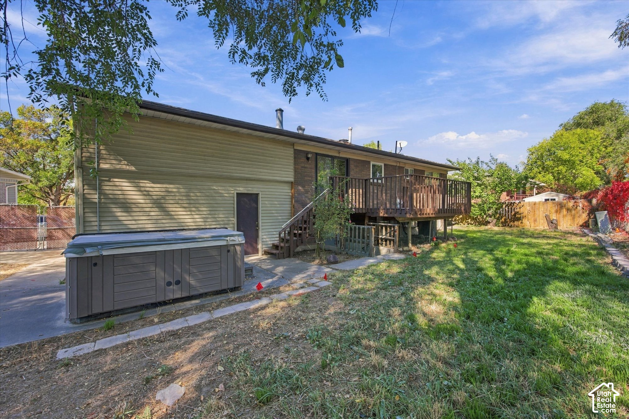 main property photo 37