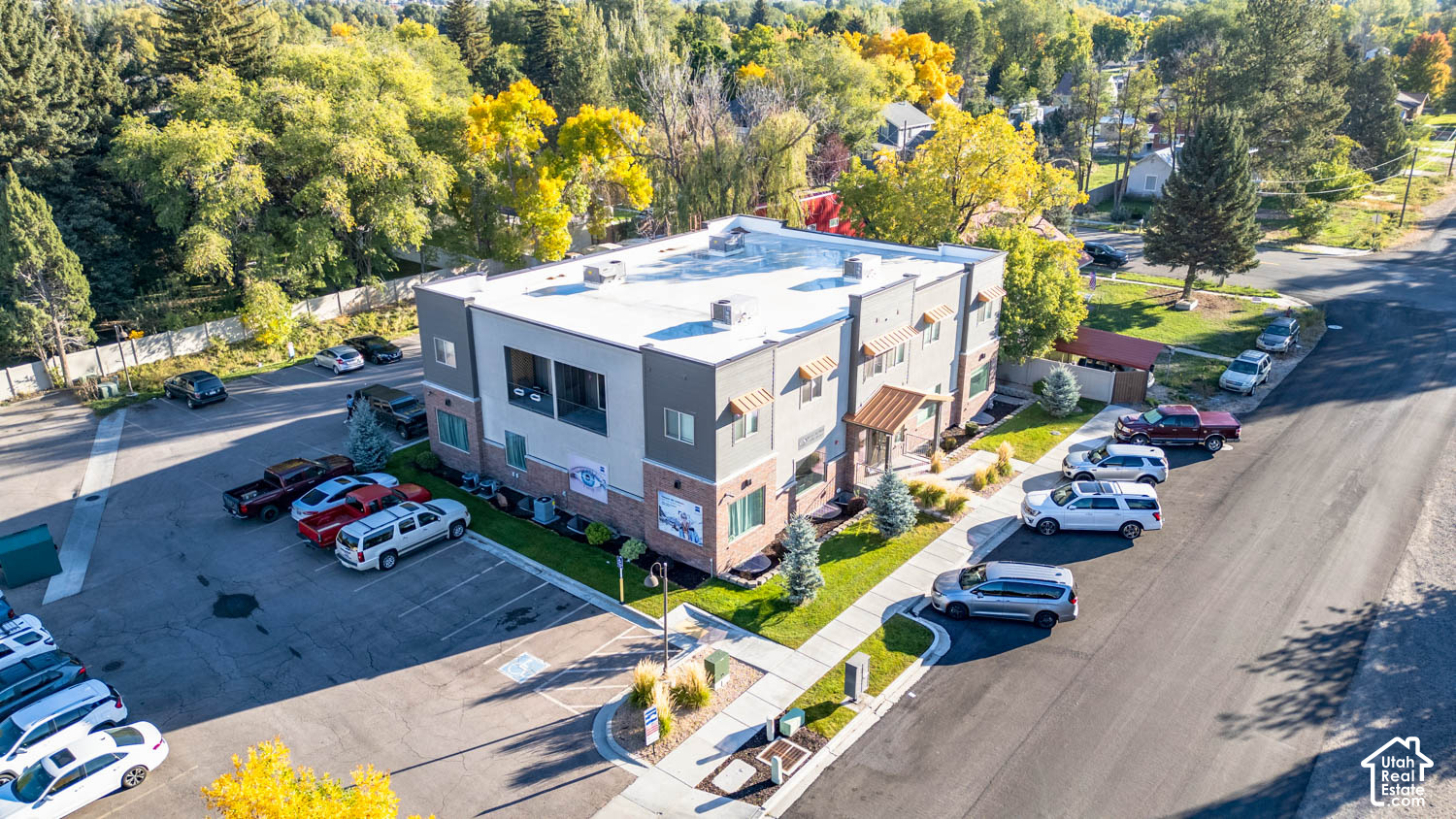 main property photo 22