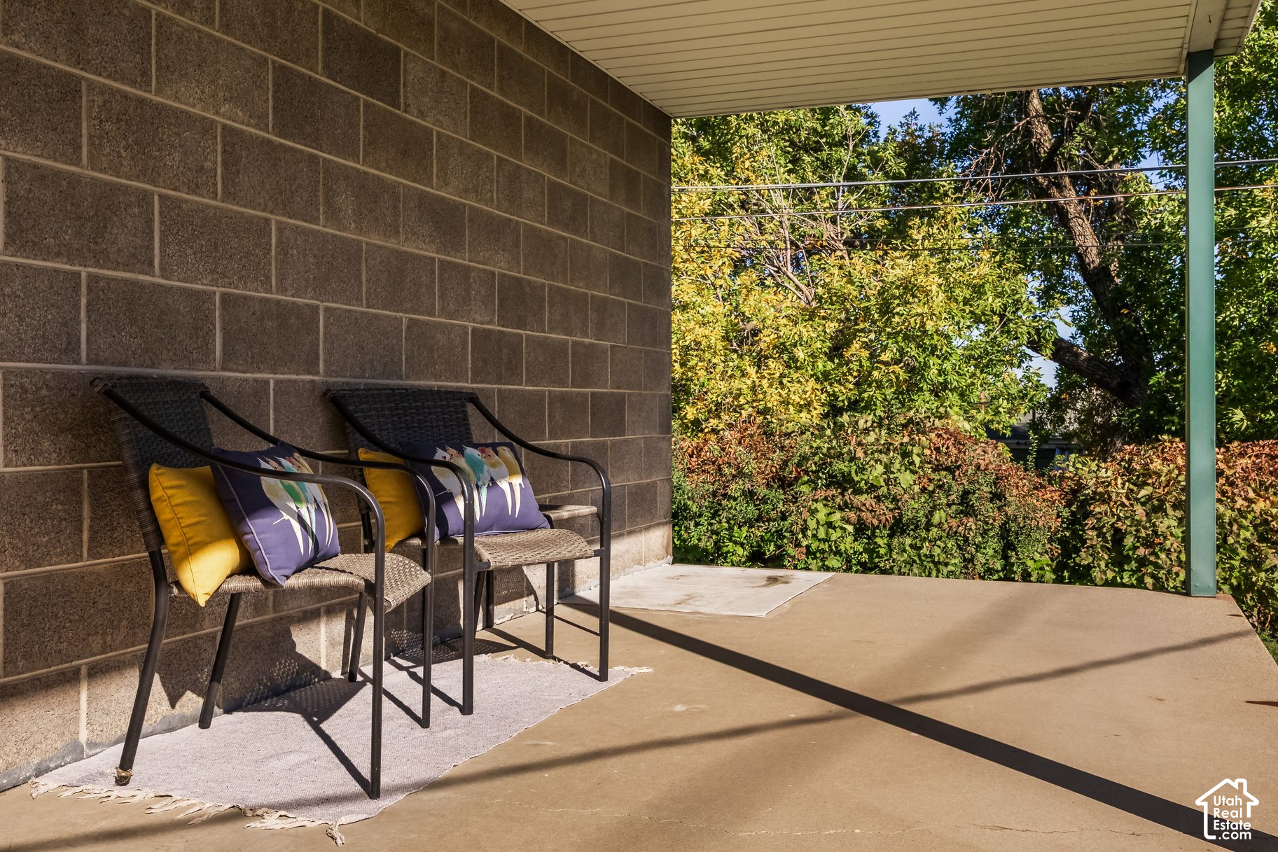 main property photo 20