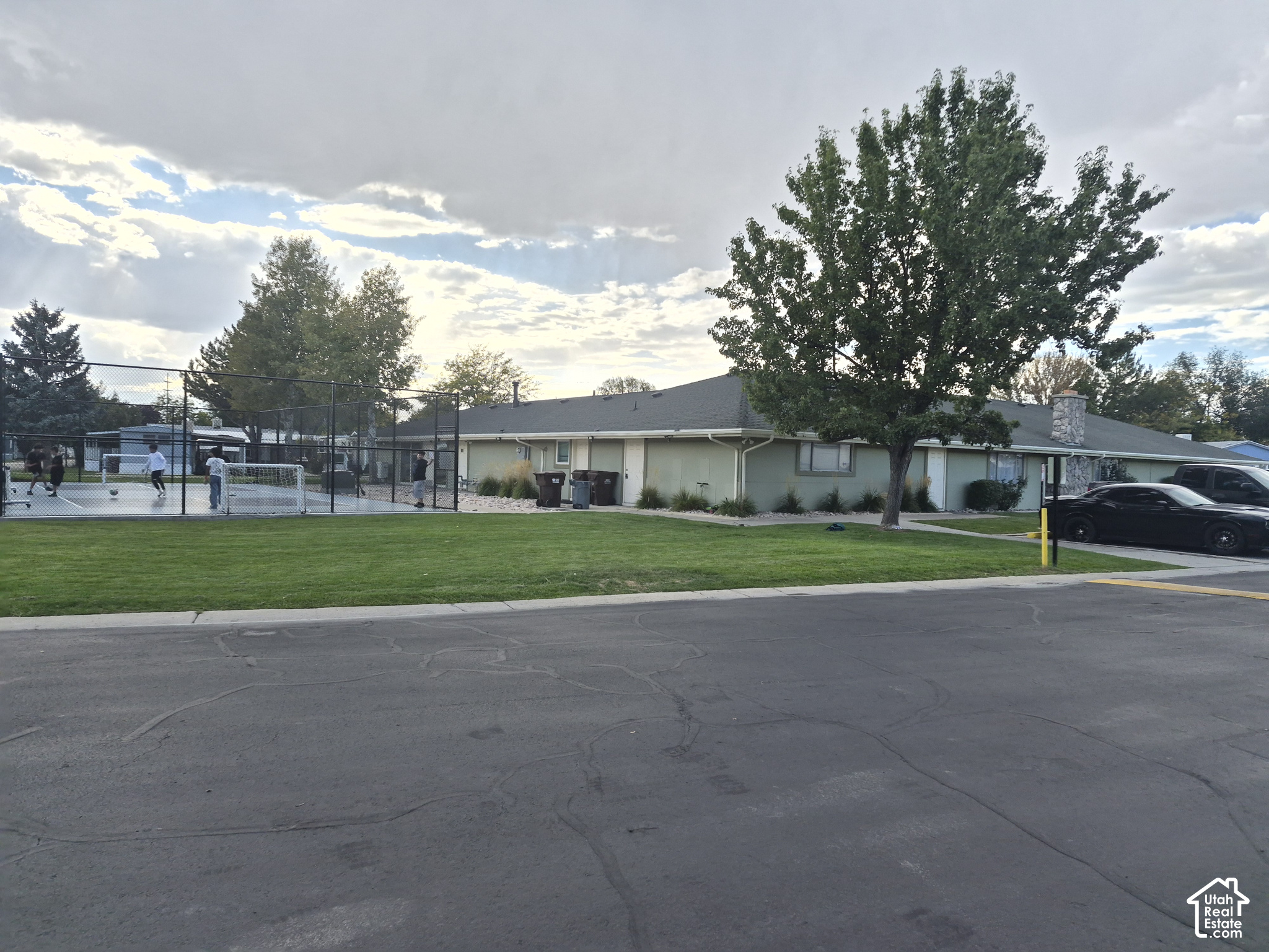 main property photo 13