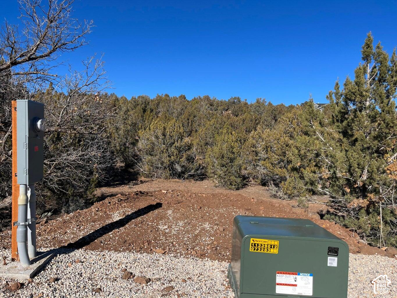 main property photo 12