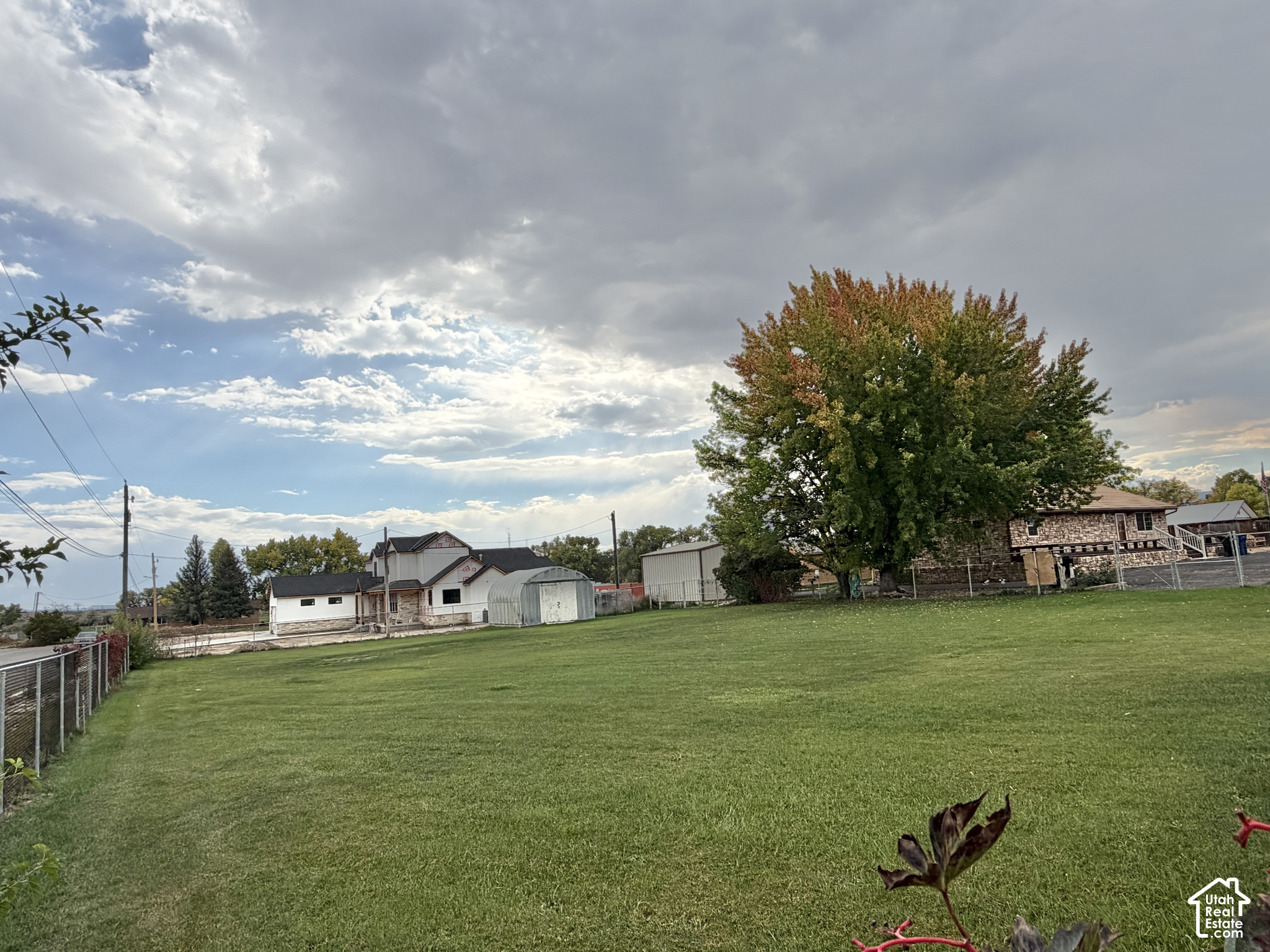 main property photo 45