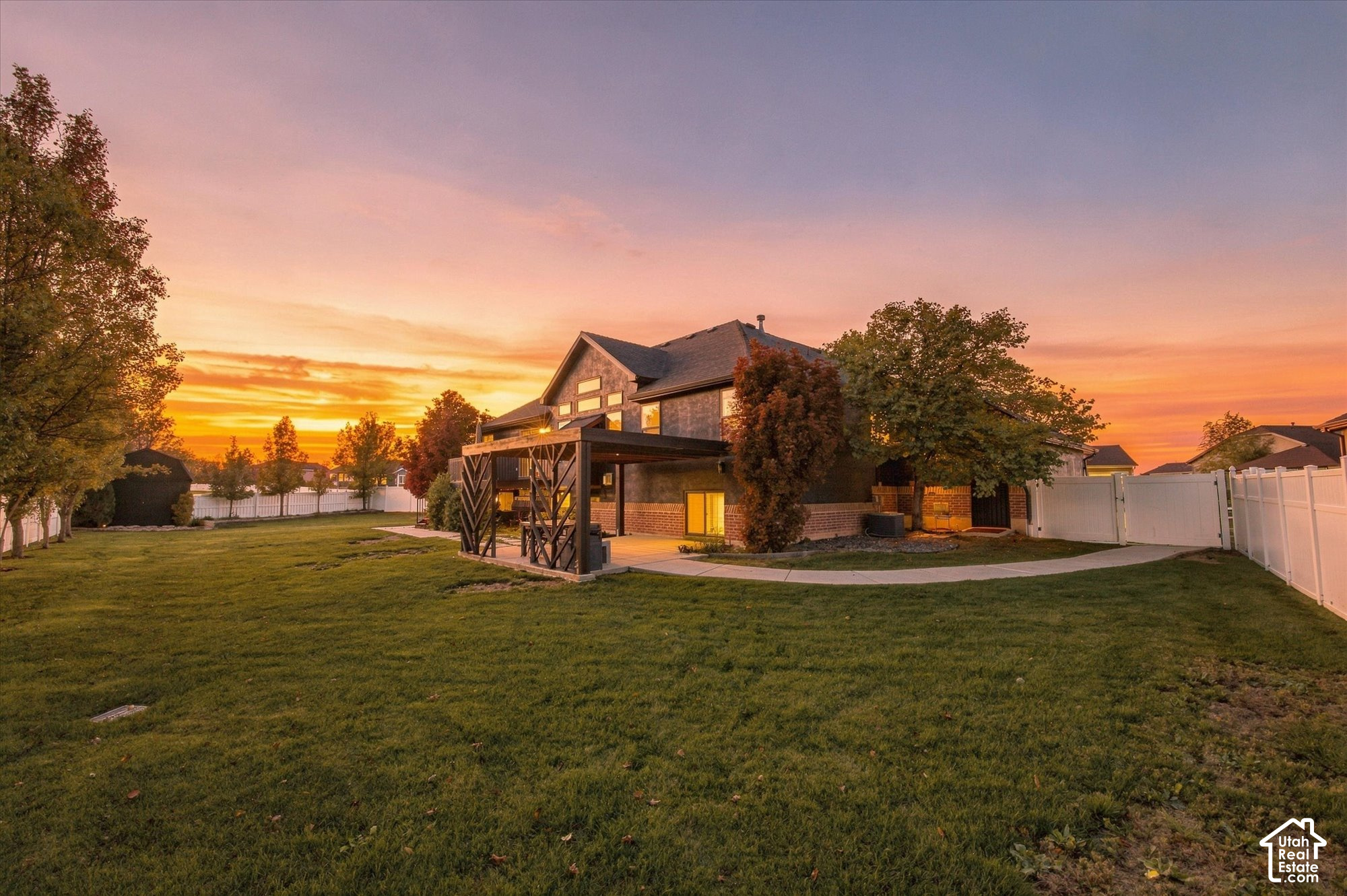 main property photo 5
